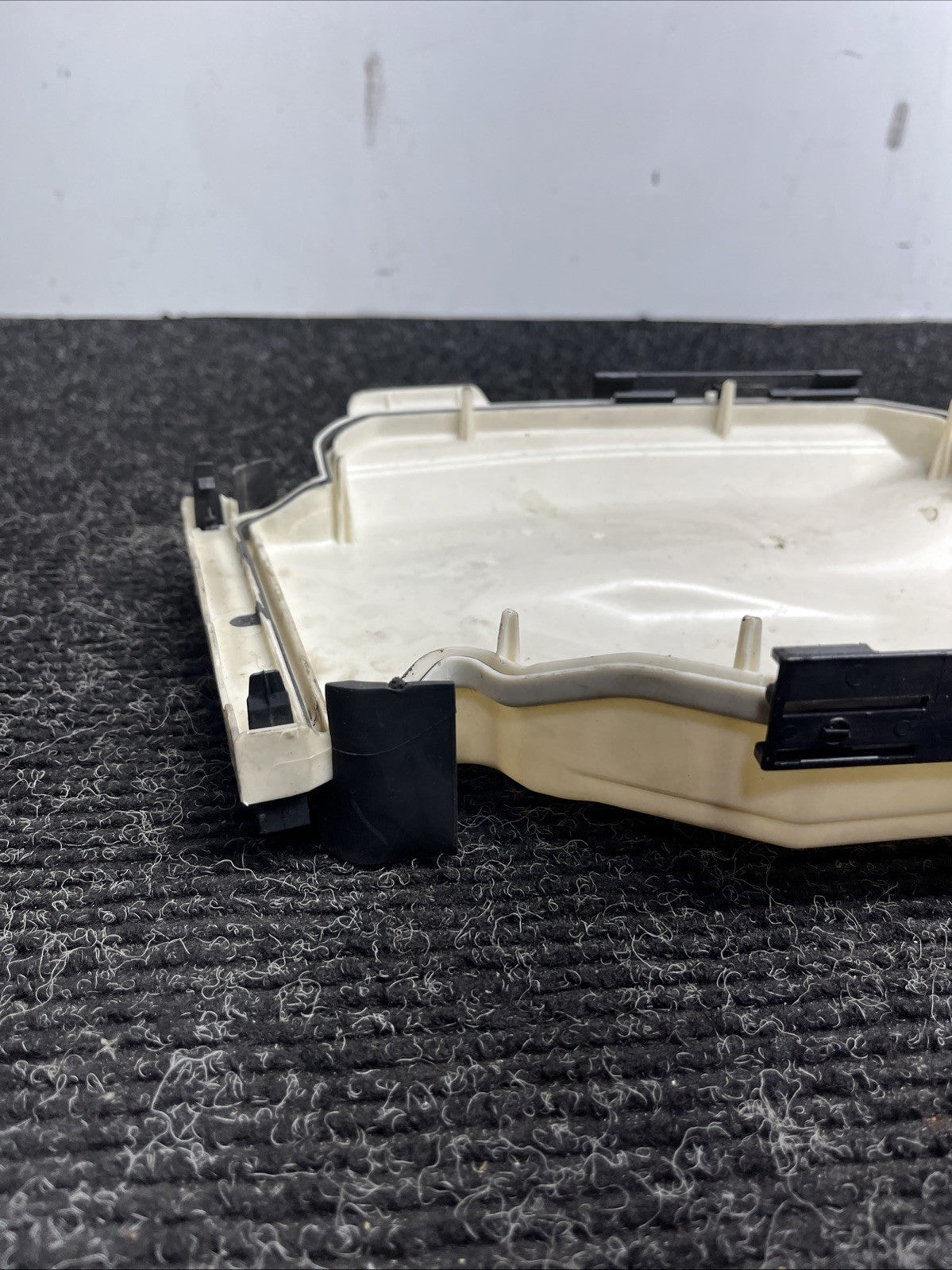 ☑️ BMW E88 E82 E90 E92 E84 DME ECU Electronic Computer Box Top Cover Housing OEM