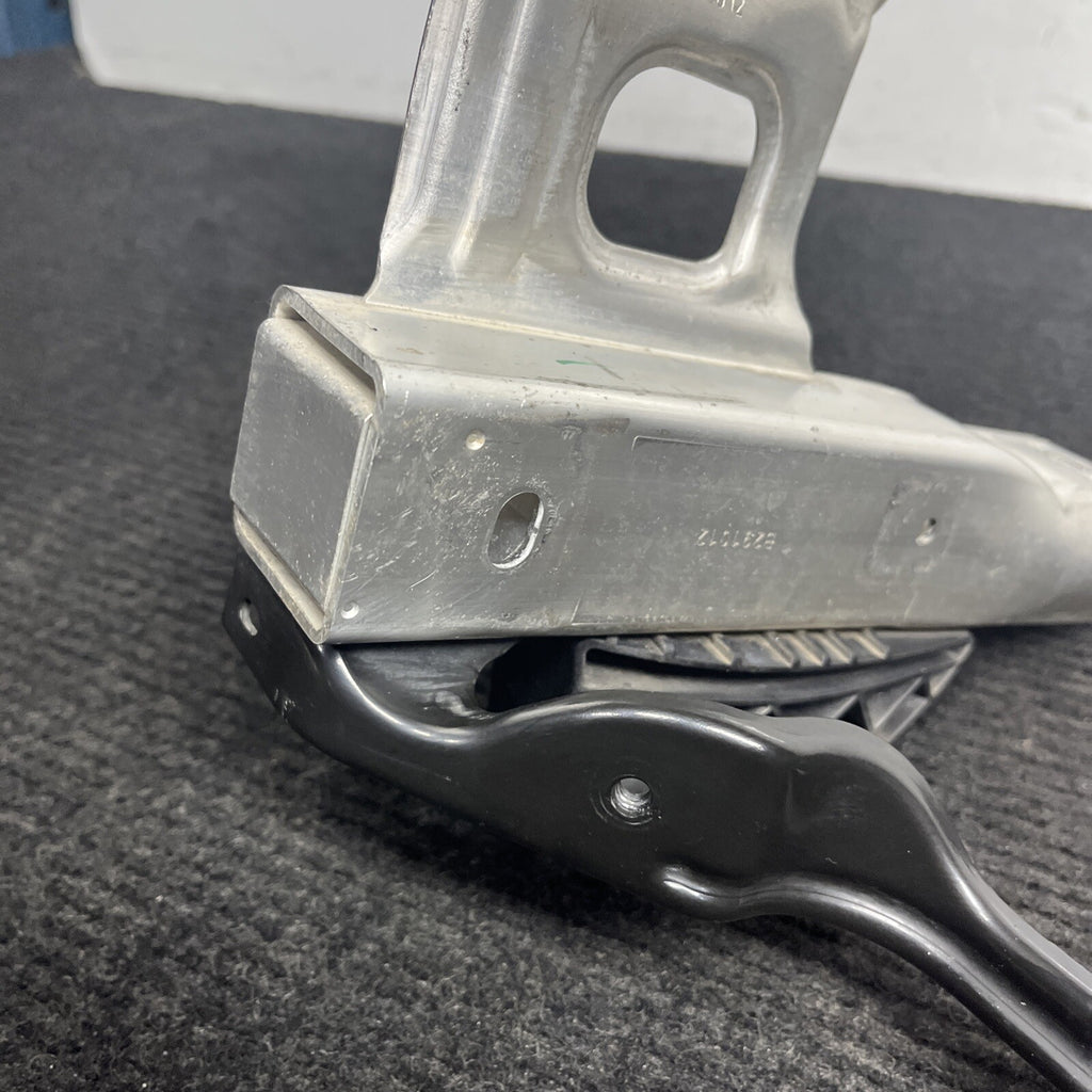 ☑️ OEM BMW F22 F30 F32 F36 Front Right Lower Deformation Bracket Assembly