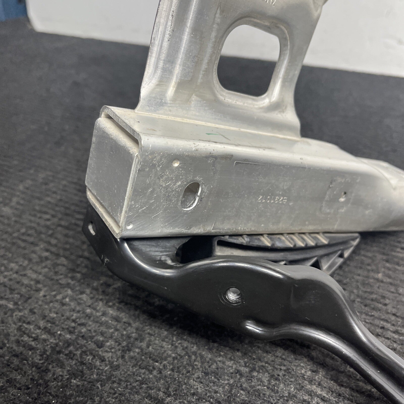 ☑️ OEM BMW F22 F30 F32 F36 Front Right Lower Deformation Bracket Assembly