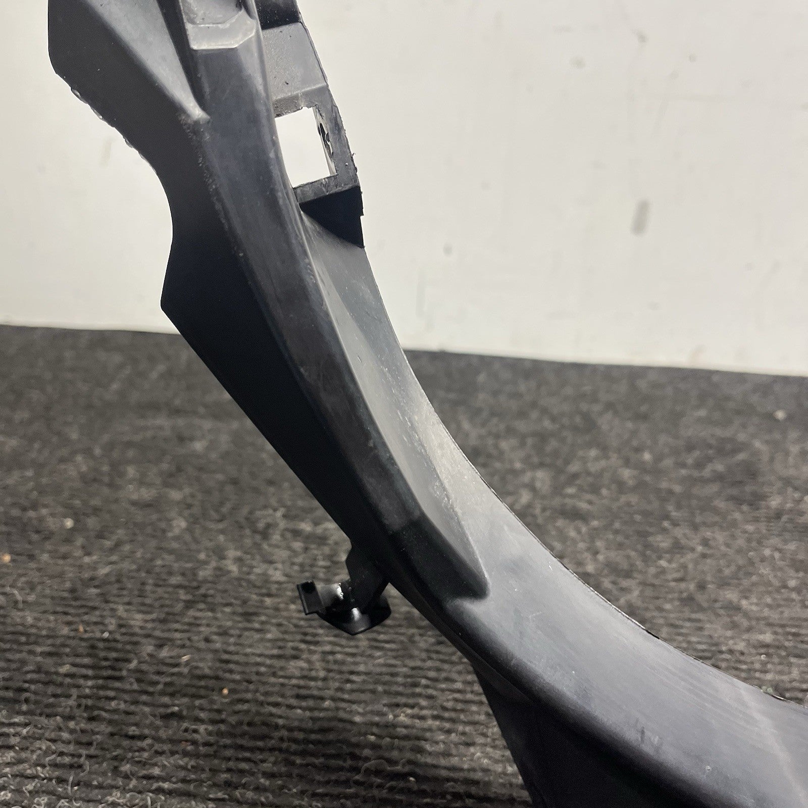 ☑️ 09-11 BMW E90 328i 335d Front Right Headlight Arm Bracket Mount 7138402 OEM