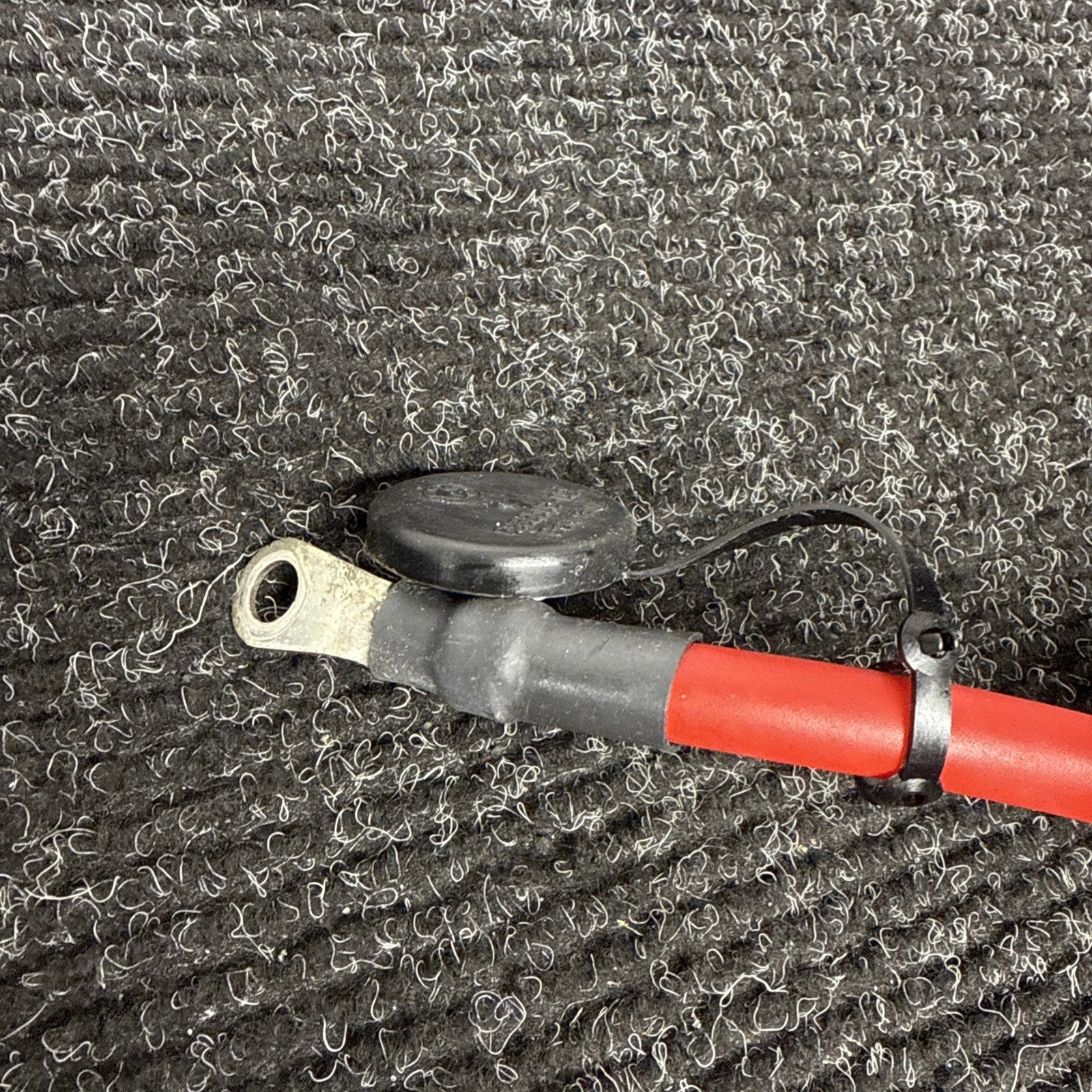 ☑️06-13 OEM BMW E82 E90 E92 M3 335 Battery Plus Pole Terminal Positive Red Cable