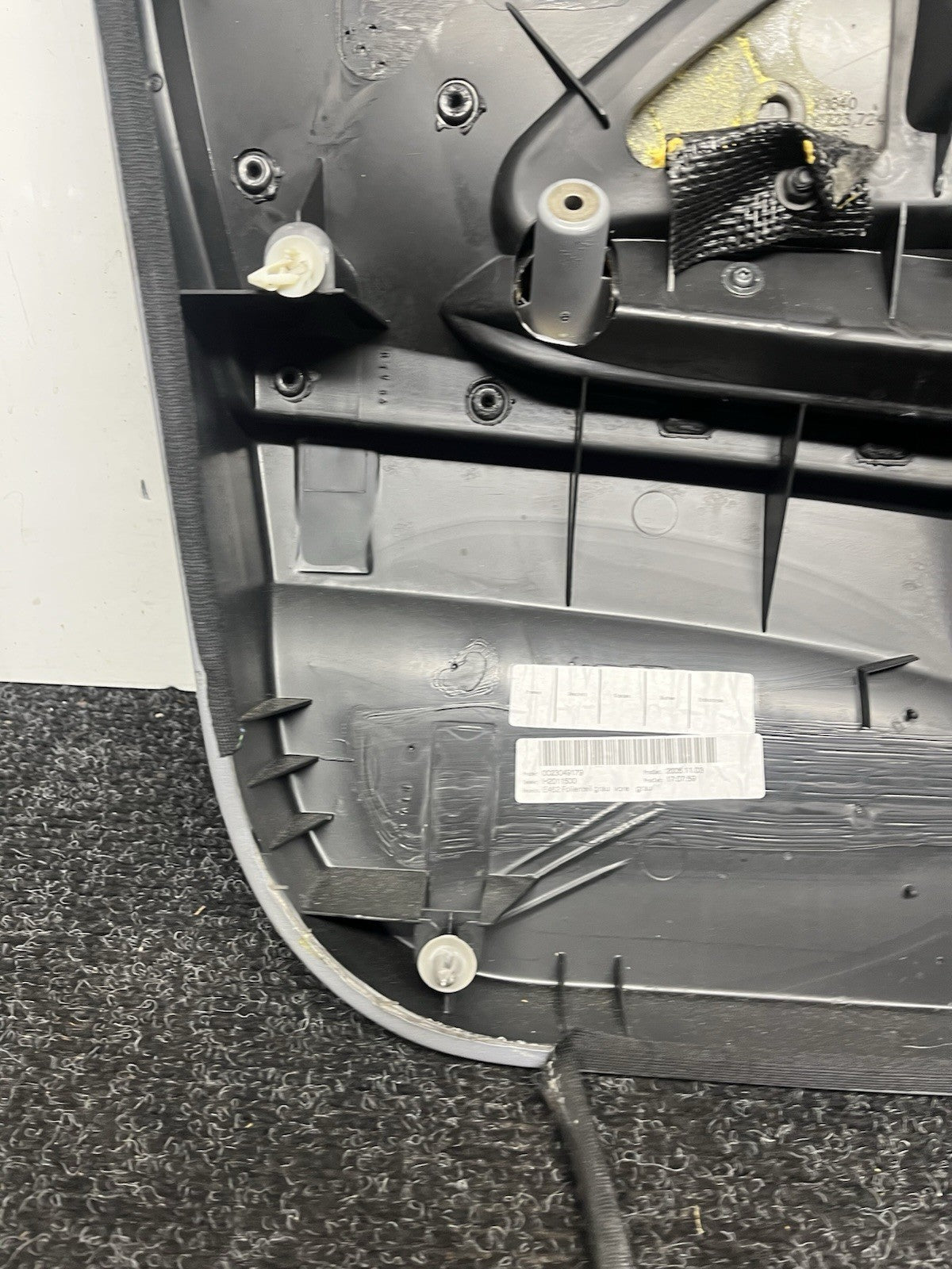 ☑️02-06 BMW E46 SEDAN PASSENGER RIGHT SIDE DOOR PANEL CARD GRAY OEM