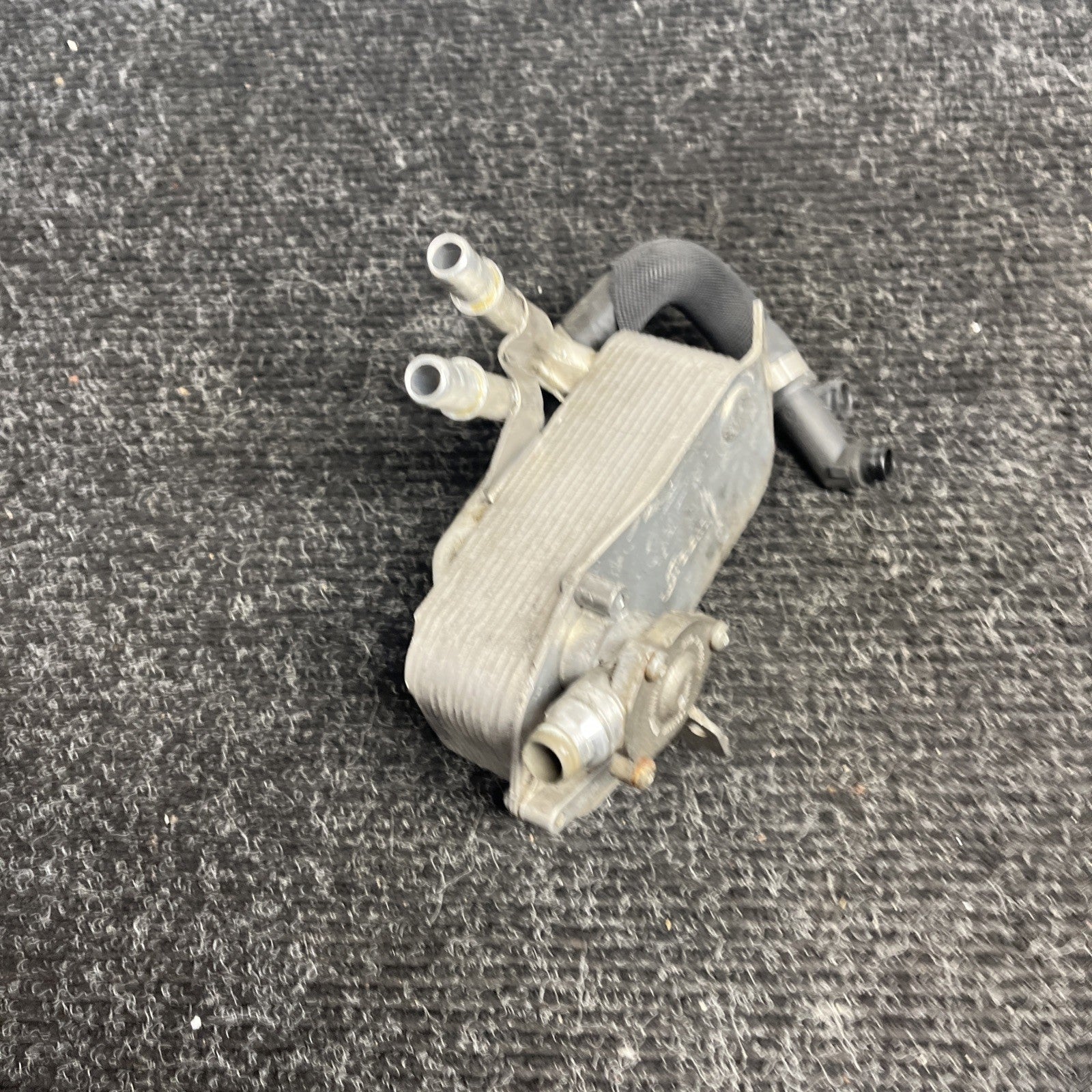 ☑️ 07-13 BMW E82 E88 E90 E91 E92 135I 335 TRANSMISSION HEAT EXCHANGER OIL COOLER