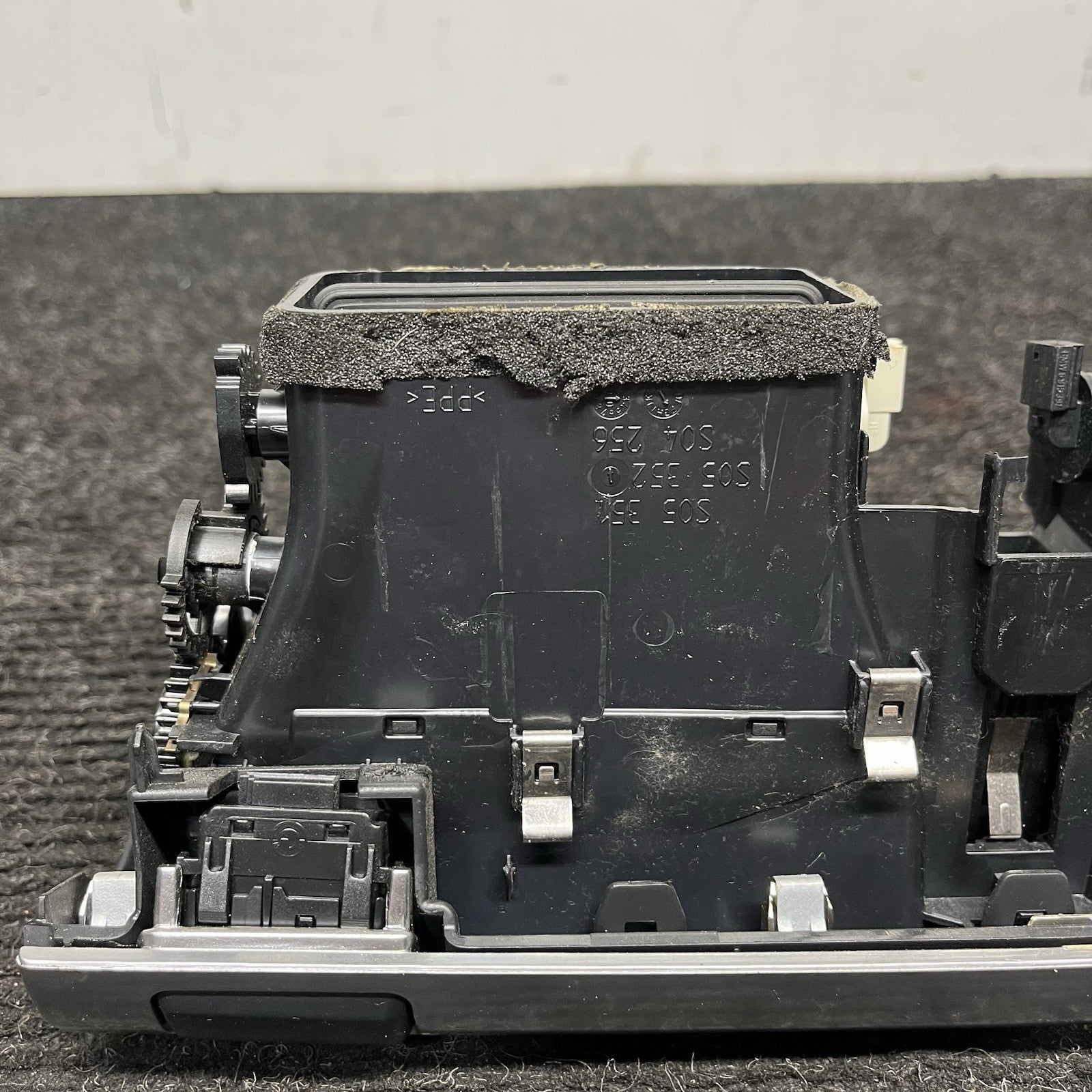 ☑️ 07-14 BMW X5 E71 X6 E70 Dash Center Hvac AC Heater Vent Duct Hazard Lock OEM