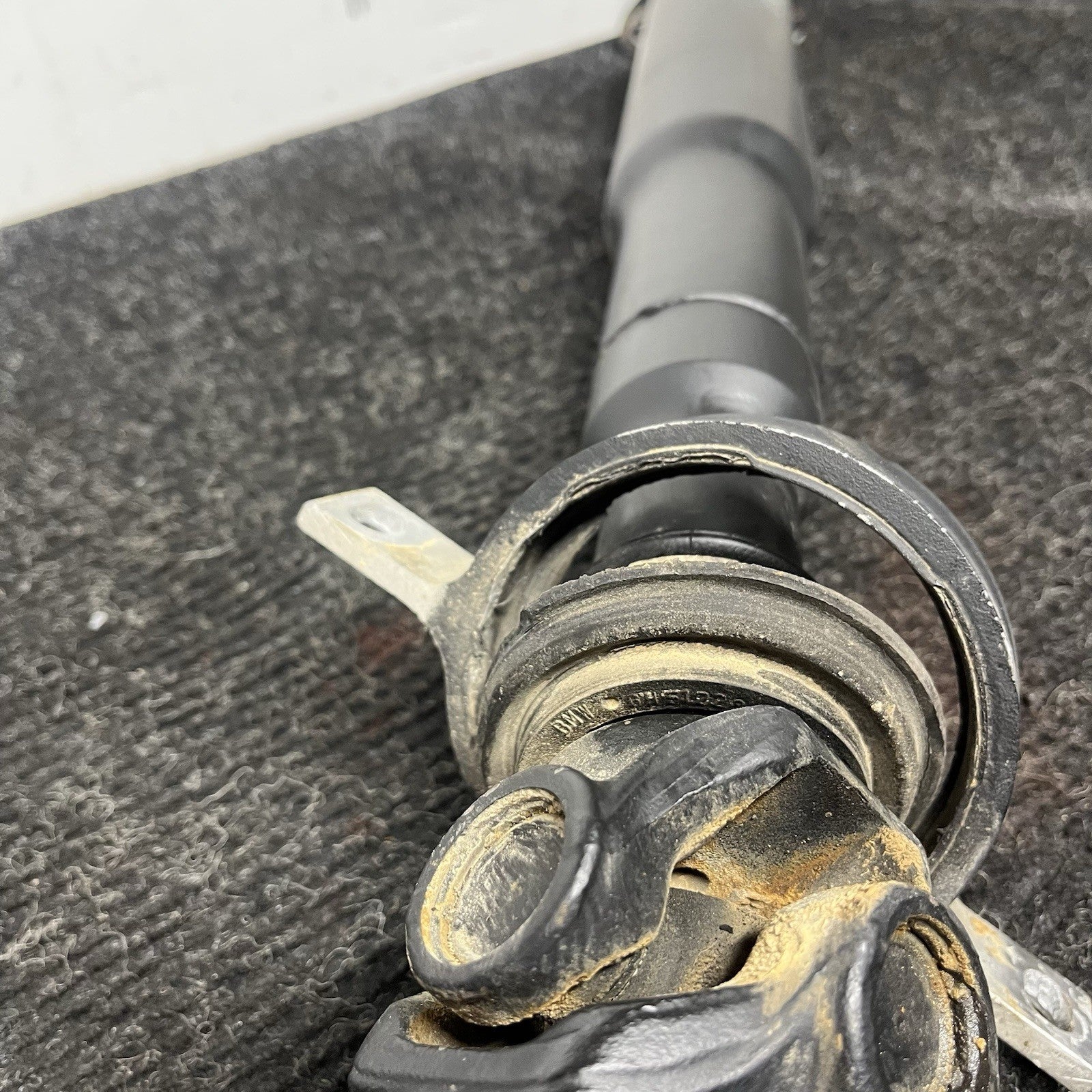 ☑️ 09-13 BMW 335i 335d E90 AT Auto Rear Driveshaft Drive Prop Shaft 1447mm NOTE
