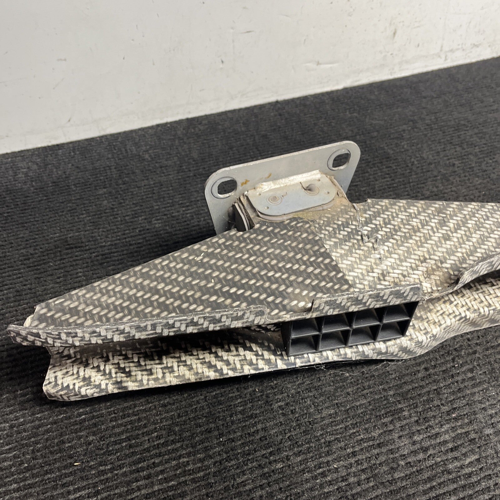 ☑️ 08-13 OEM BMW E92 E93 M3 Coupe Rear Bumper Reinforcement Rebar Carbon Fiber