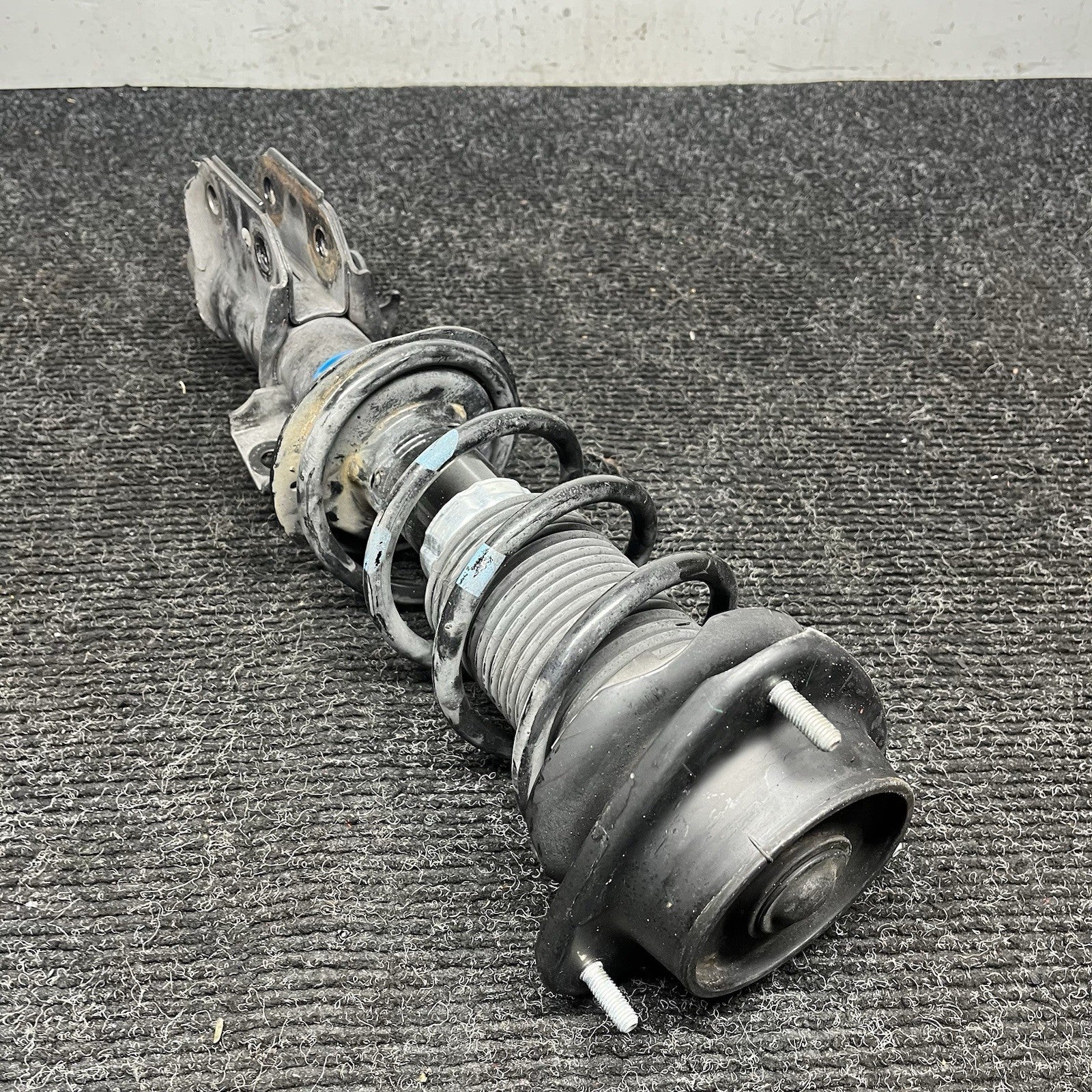 ☑️ 2017 - 2020 TOYOTA 86 FRONT LEFT SIDE SHOCK ABSORBER STRUT & COIL SPRING OEM