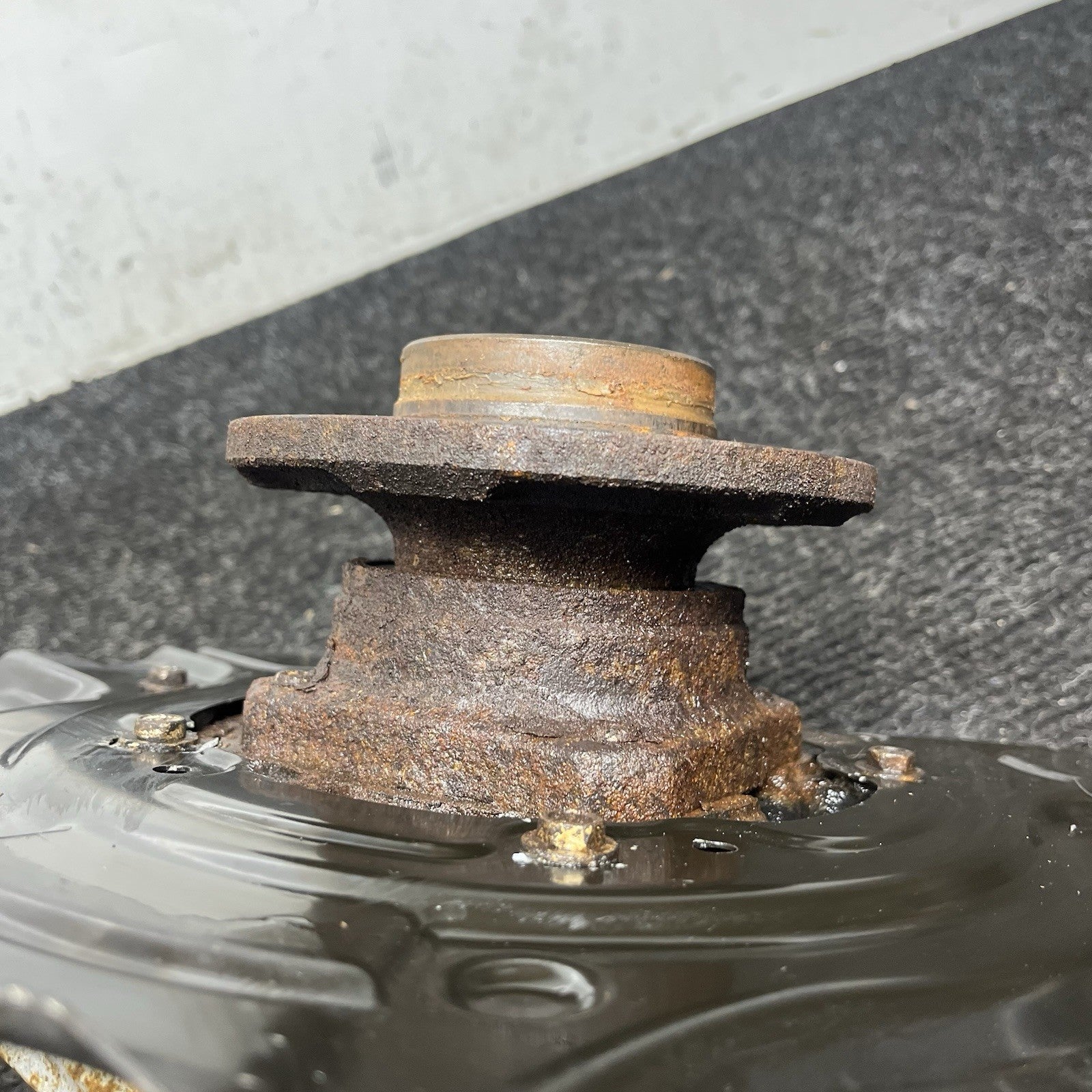☑️ 11-17 BMW X3 AWD F25 REAR RIGHT PASSENGER SIDE WHEEL HUB SPINDLE KNUCKLE OEM