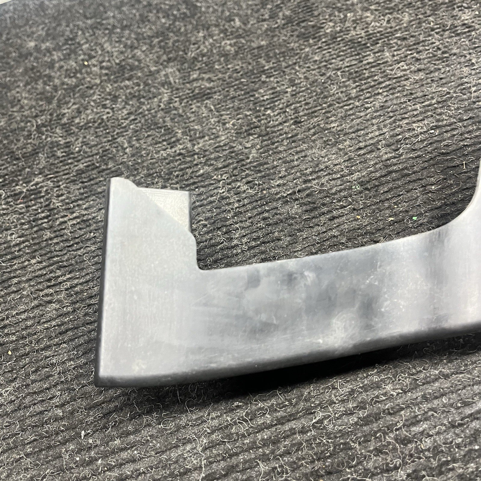 ☑️ 07-10 OEM BMW E92 E93 328 335 Right Passenger Headlight Bracket Carrier Mount