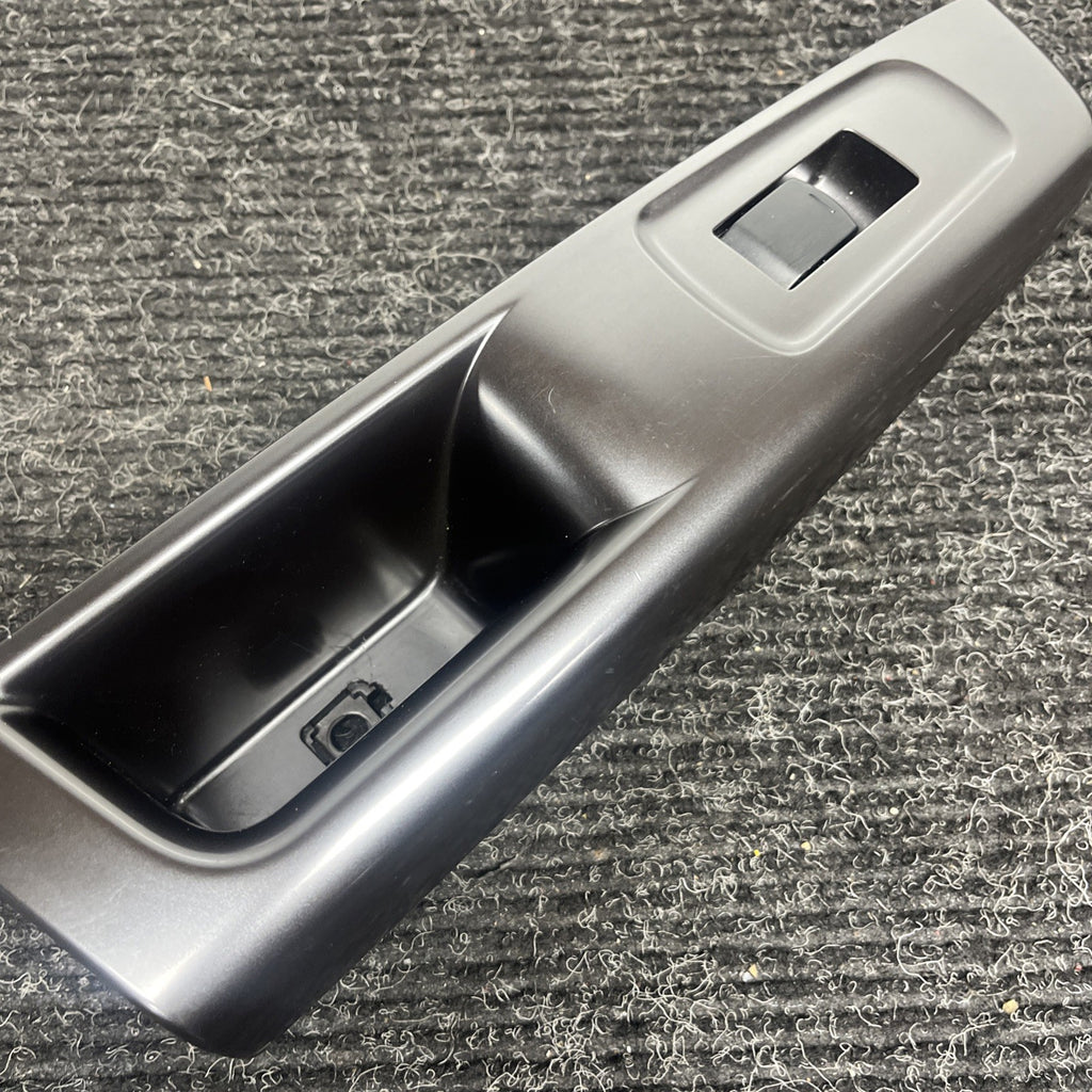 ☑️ 2011-2014 SUBARU WRX STI REAR LH DRIVER WINDOW SWITCH TRIM. P/N 94266FG510