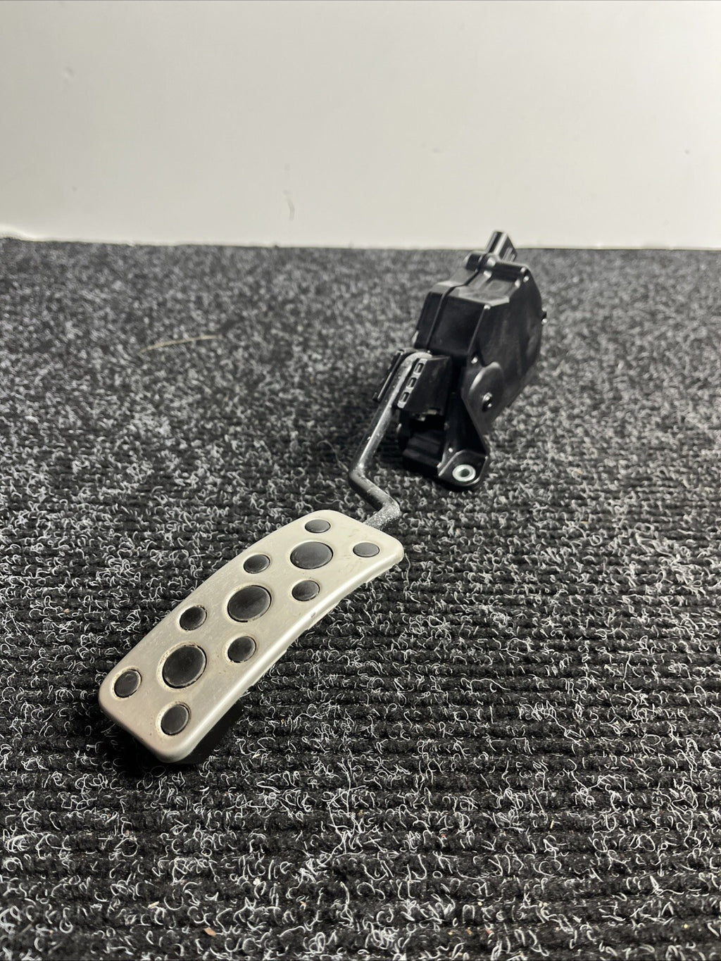 ☑️ 22-23 TOYOTA GR86 GAS PEDAL THROTTLE ACCELERATOR 36010CA111 OEM