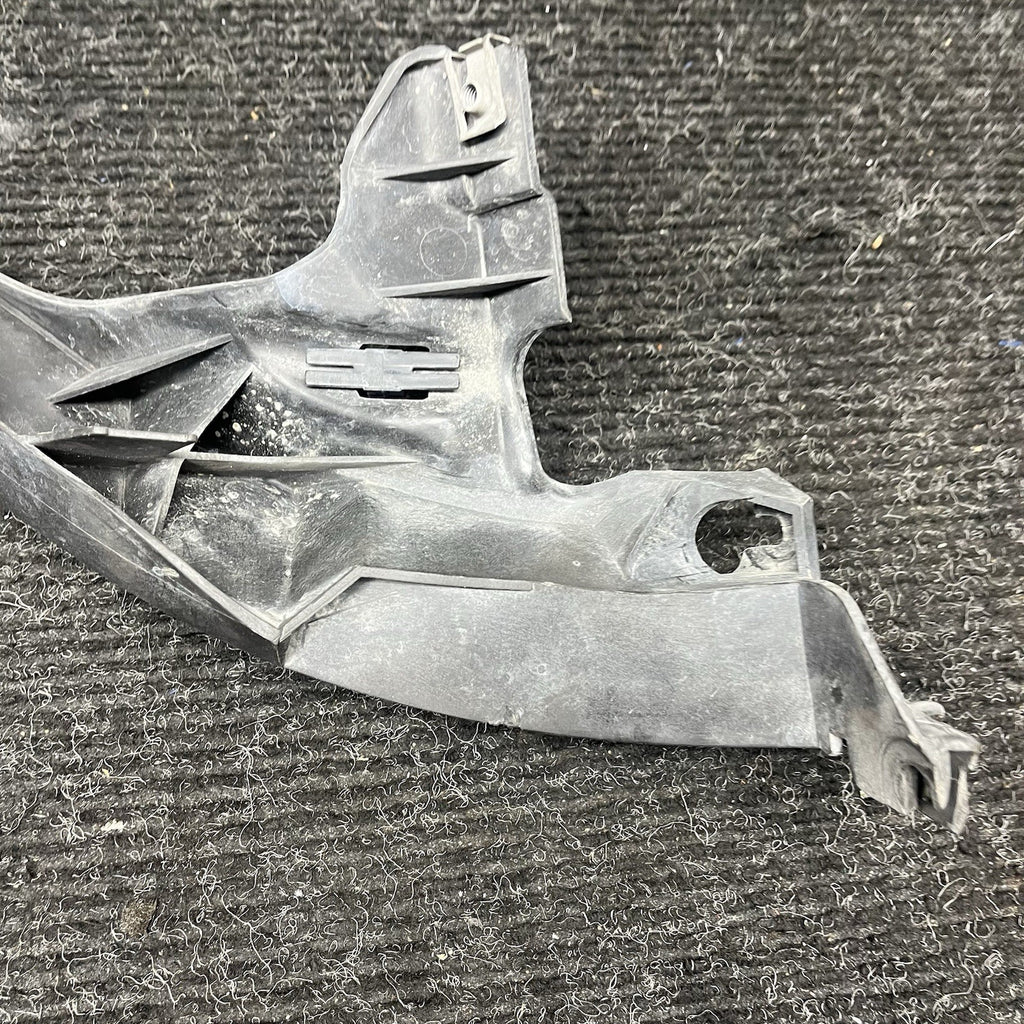 ☑️ 08-13 BMW E82 E88 135 Right Passenger Headlight Arm Bracket Mount