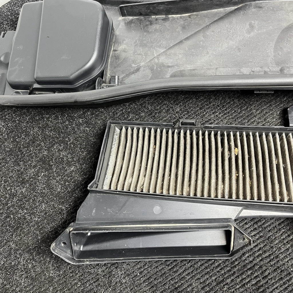 ☑️ 2006-2013 OEM BMW E90 E92 E93 335i Cabin Air Filter Cowl Housing COMPLETE SET
