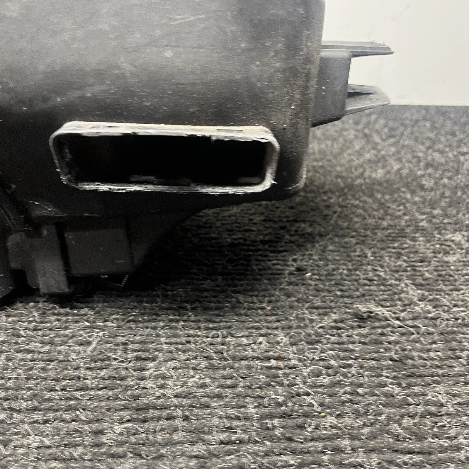 ☑️ 00-06 BMW E83 E46 330 X3 M54 Engine Air Intake Cleaner Box Assembly OEM