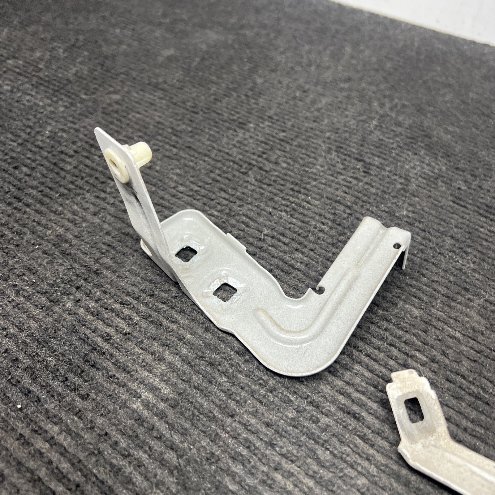 ☑️ 14-20 OEM BMW F22 F23 230 M235 Front Left Fender Wing Holder Brackets SET (3)