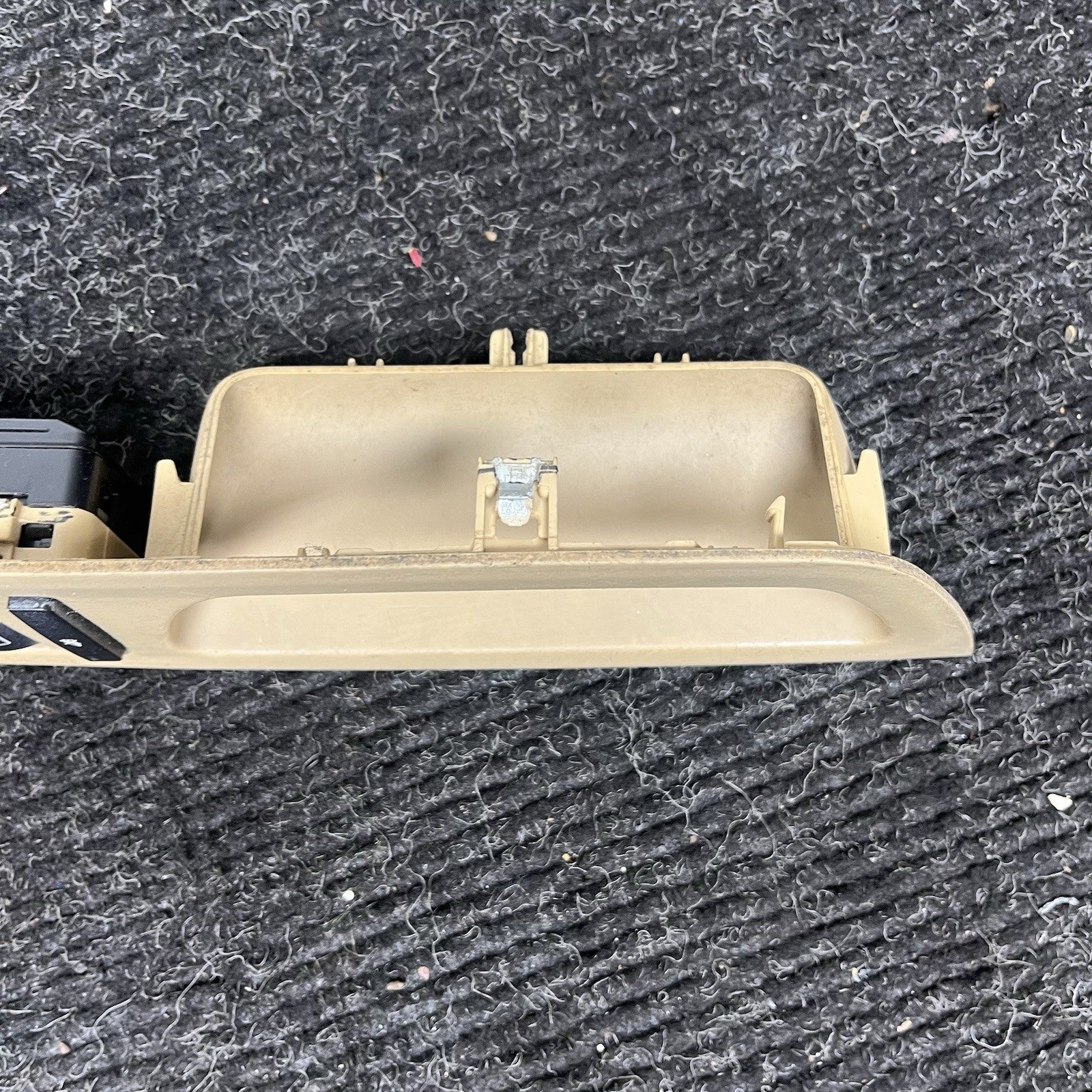 ☑️ 07-13 BMW X5 E70 FRONT LEFT DRIVER SIDE WINDOW SWITCH OEM 7137137