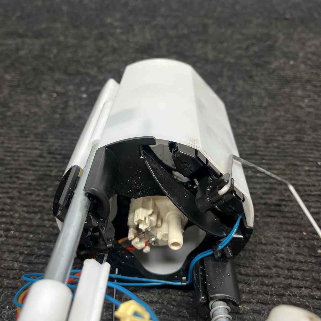 ☑️ 06-13 BMW E82 E88 E90 E91 E92 E93 135I 335I Fuel Pump OEM