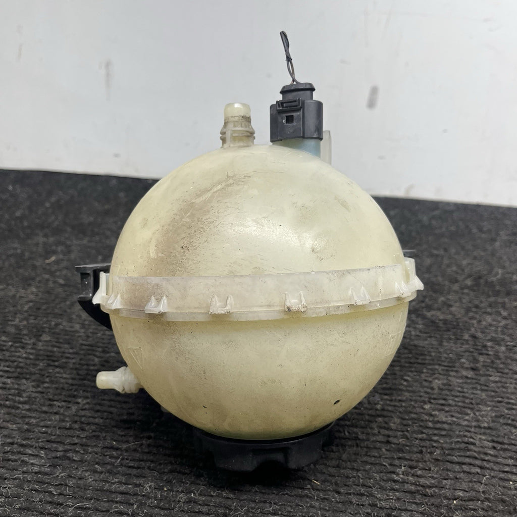 ☑️ 2012-2016 BMW 328xi F30 OEM 2.0 N20 Engine Coolant Reservoir Oveflow 7642159