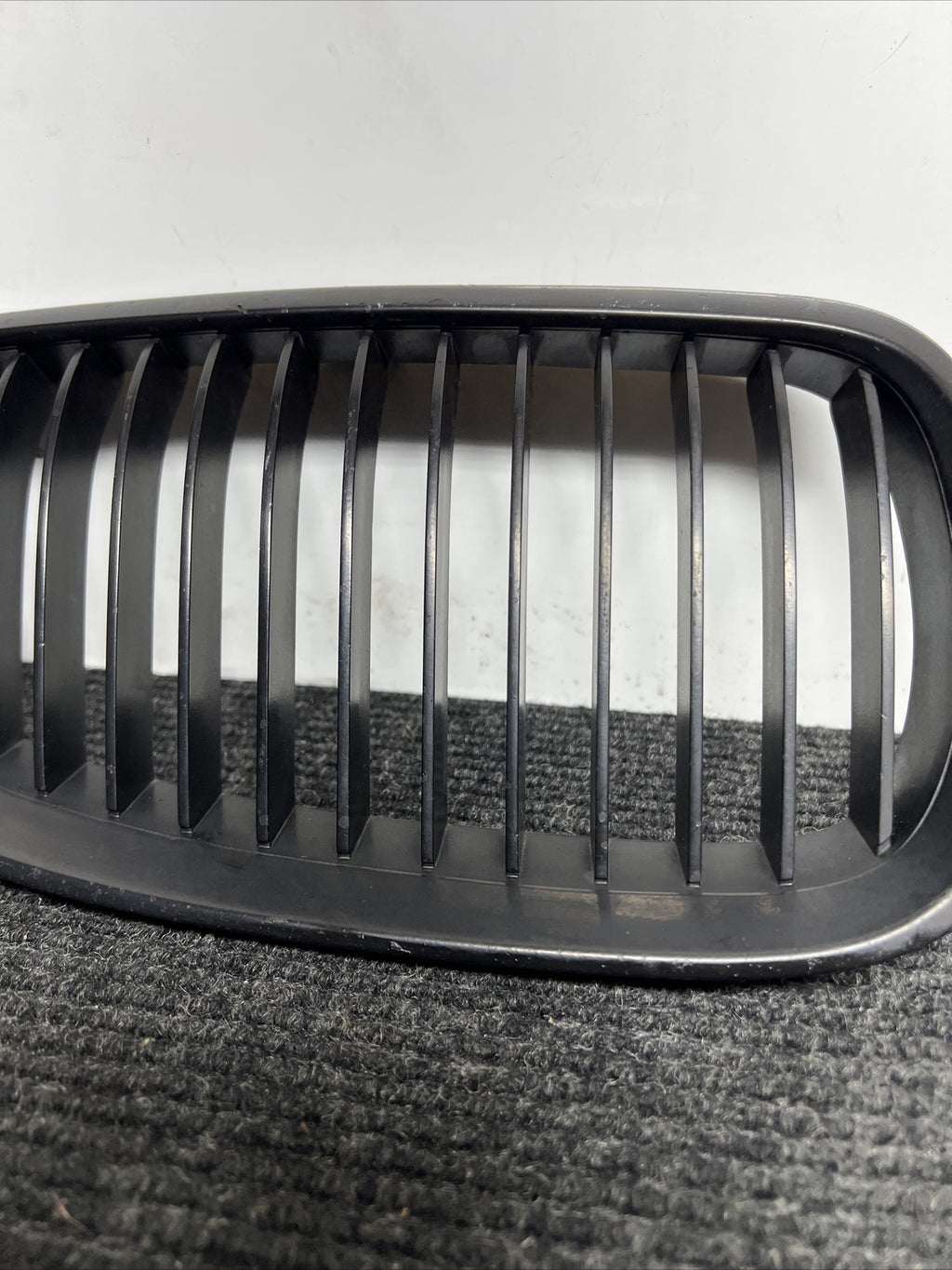 Front Hood Grille Right Passenger Side For BMW OEM# 51137157278 E92 E93 Chrome
