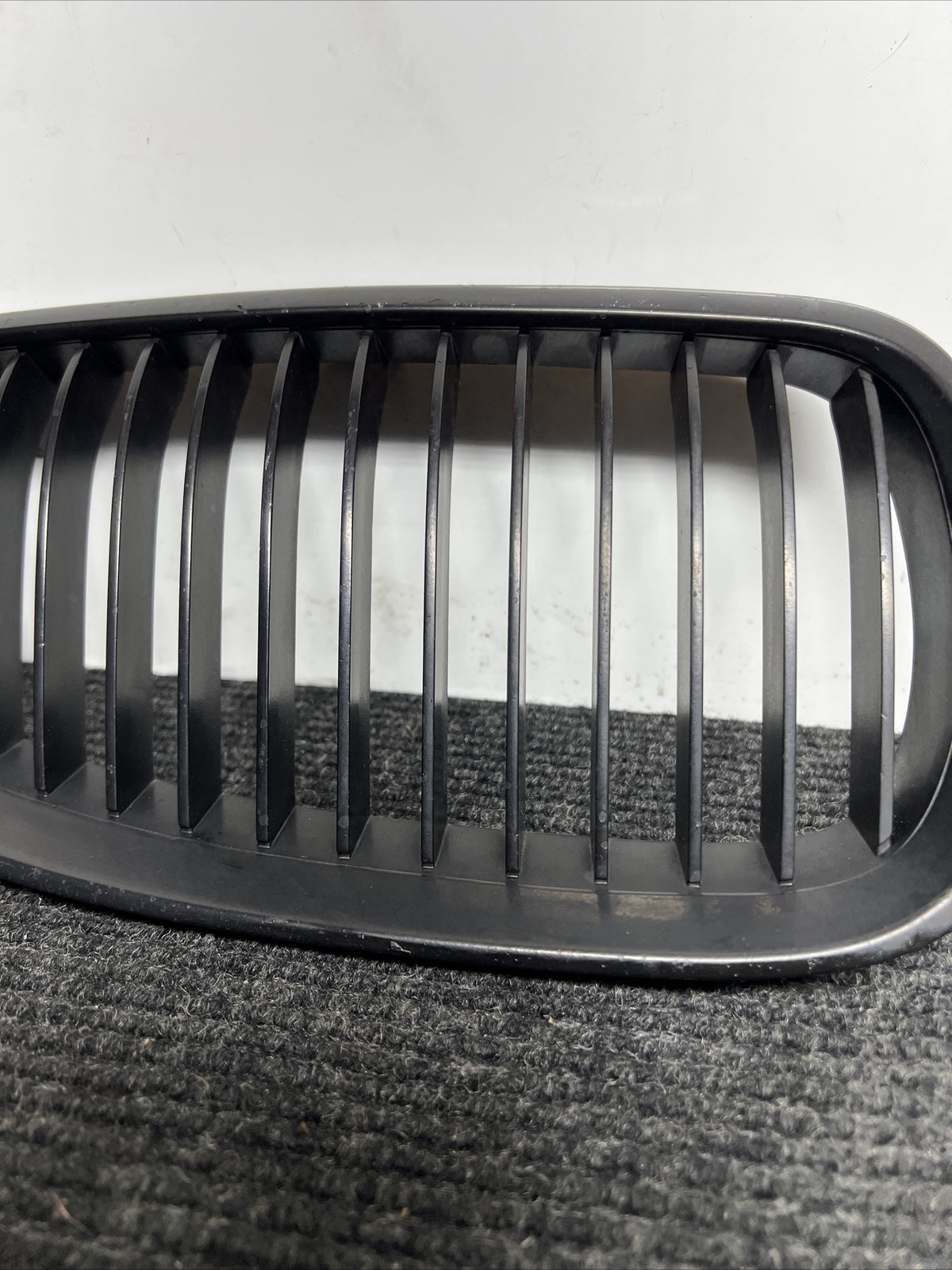Front Hood Grille Right Passenger Side For BMW OEM# 51137157278 E92 E93 Chrome