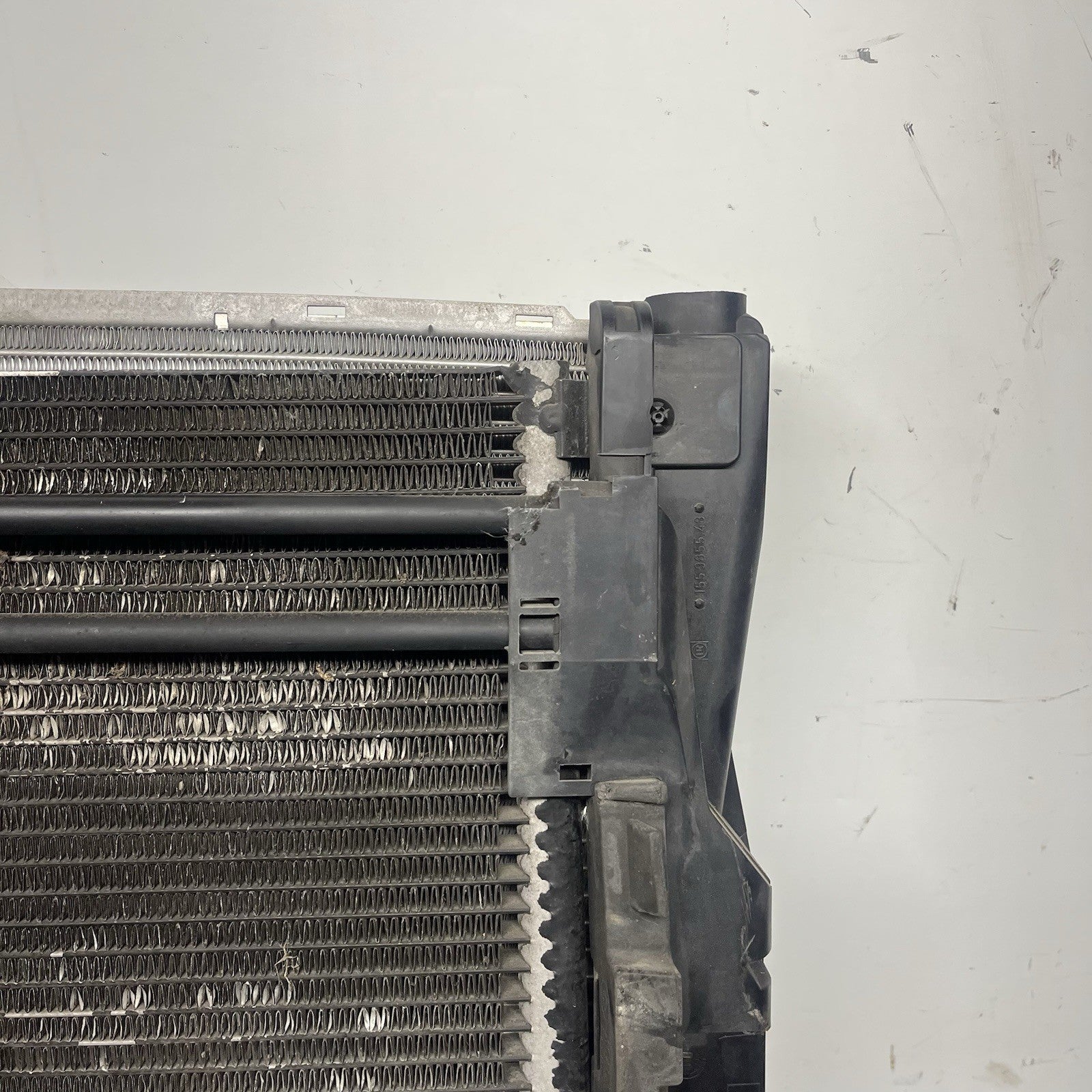 ☑️ 2001-06 BMW E46 330i M54 ENGINE RADIATOR A/C CONDENSER OIL COOLER SHROUD SET
