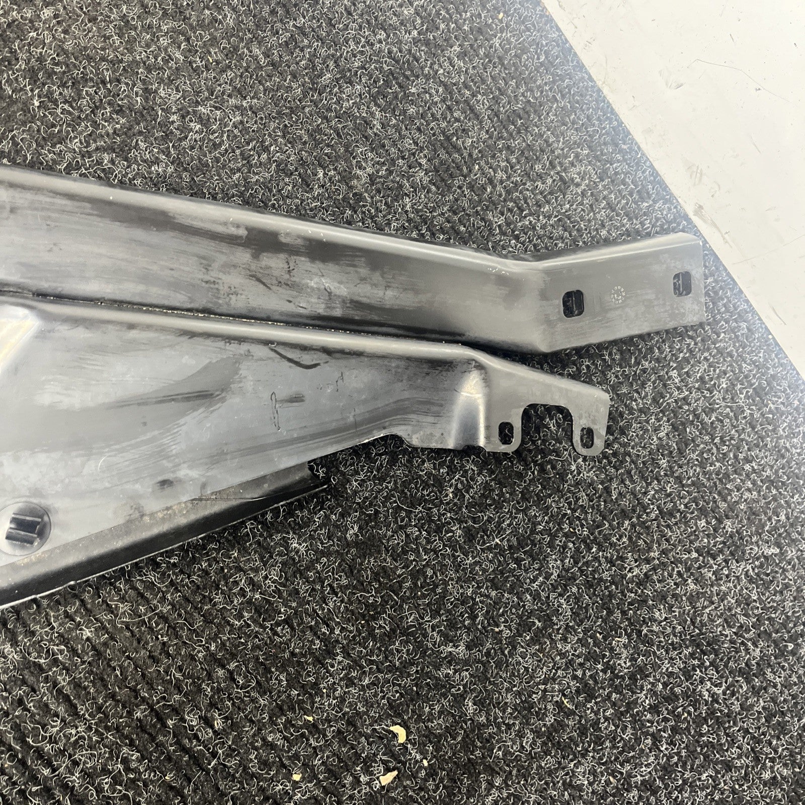 ☑️ 11-16 BMW 535i 550i M5 F10 Upper Radiator Core Support Tie Bar 7200689 OEM