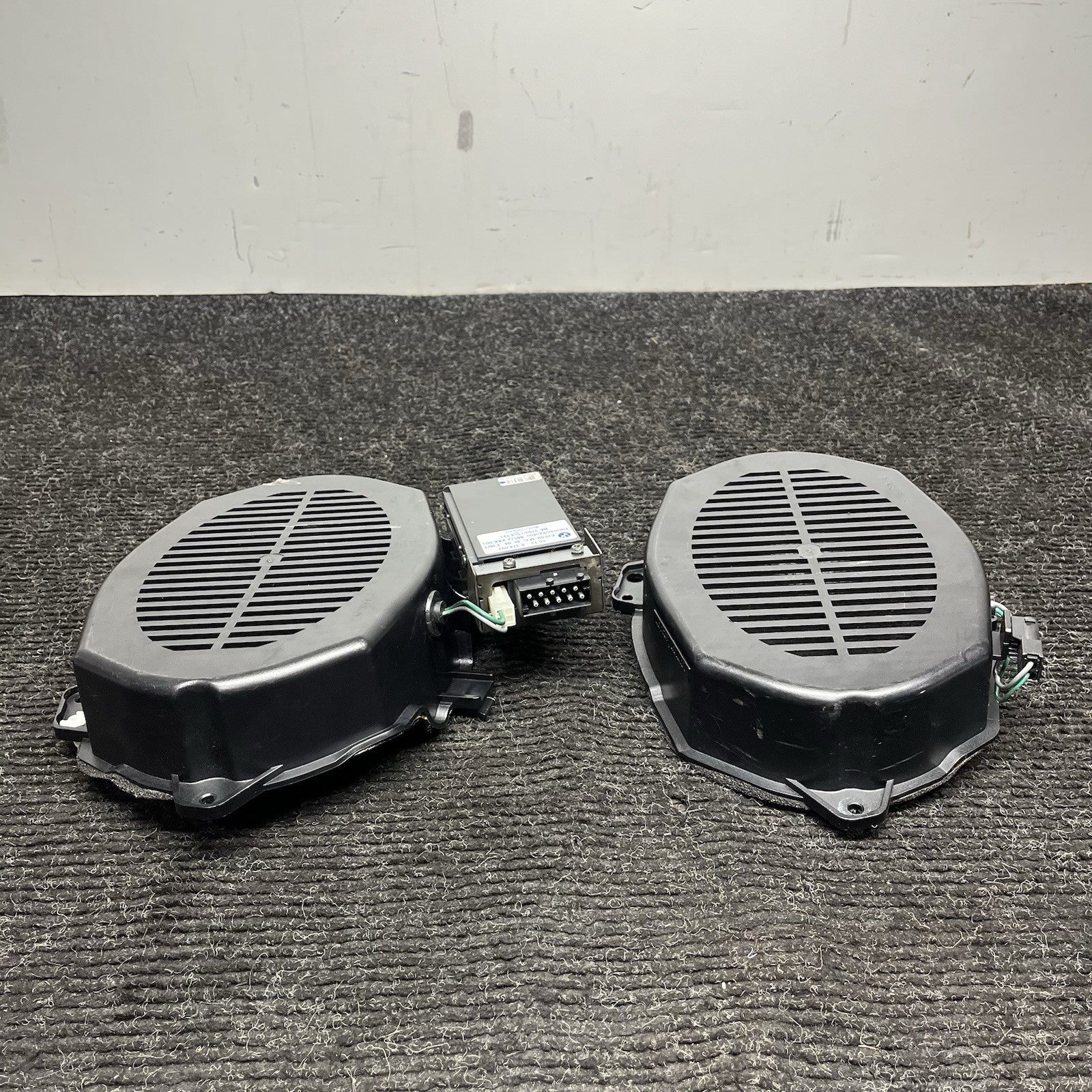 ☑️ 01-06 OEM BMW E46 330 M3 Left Right Deck Subwoofer Speaker Harman Kardon SET