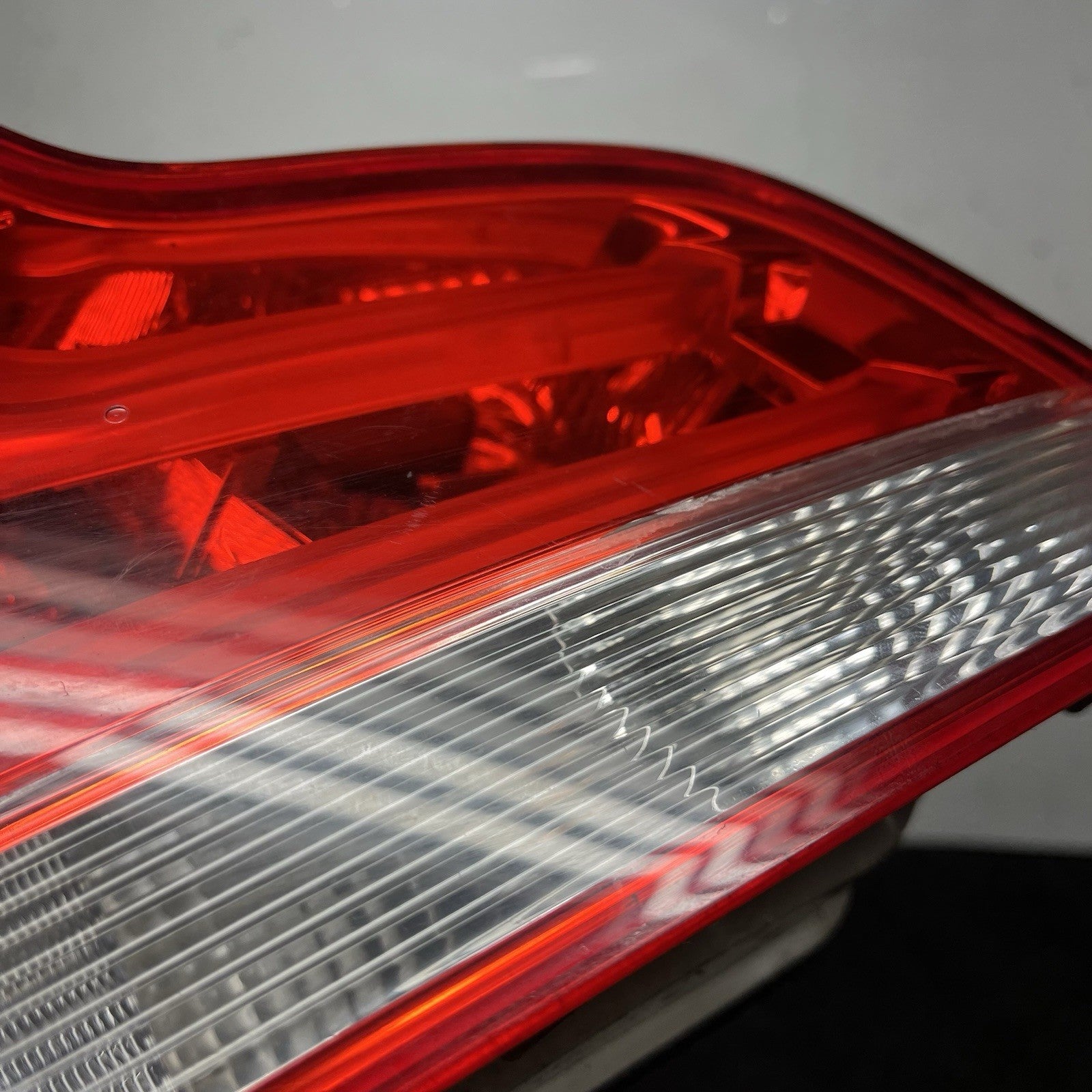 ☑️ 2011-2013 BMW 1-Series E82 E88 135i LCI Left Driver Side LED Tail Light OEM