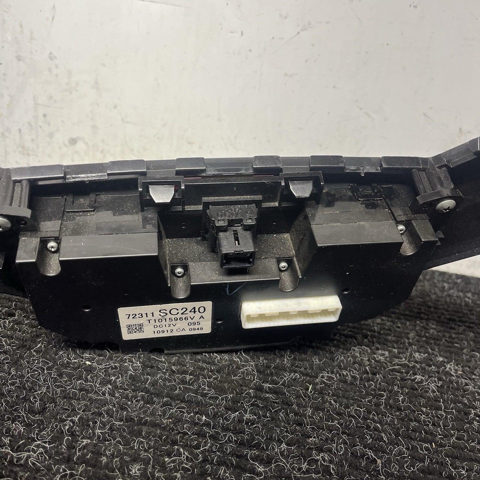 ☑️ 11-14 SUBARU WRX STI OEM DARK GRAY CENTER DASH TRIM W/ HVAC CONTROLS RH VENT
