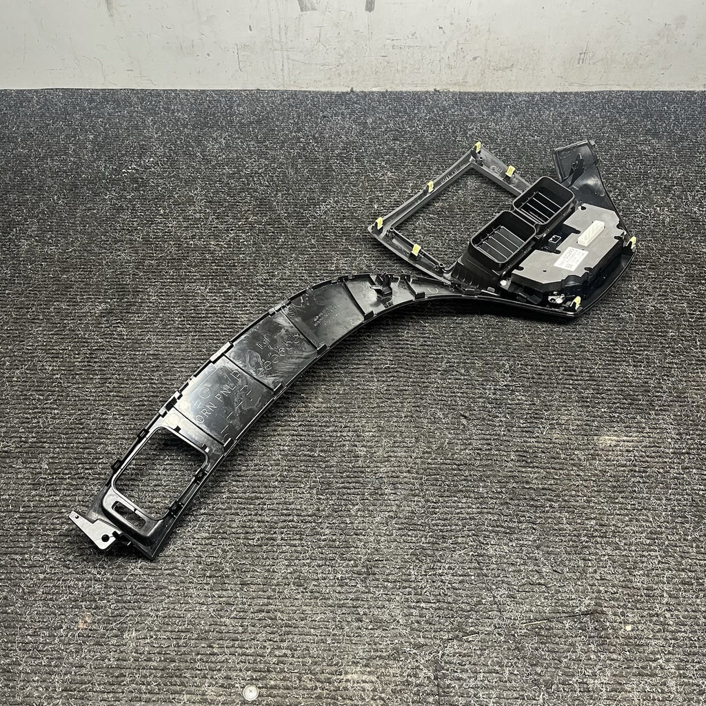 ☑️ 11-14 SUBARU WRX STI OEM DARK GRAY CENTER DASH TRIM W/ HVAC CONTROLS RH VENT