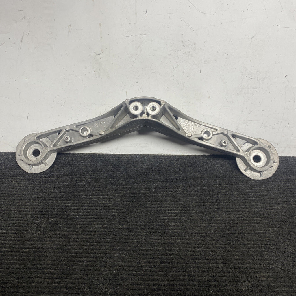☑️ 09-16 BMW Z4 E89 54k Miles Rear Suspension Lower Support Bracket Mount OEM