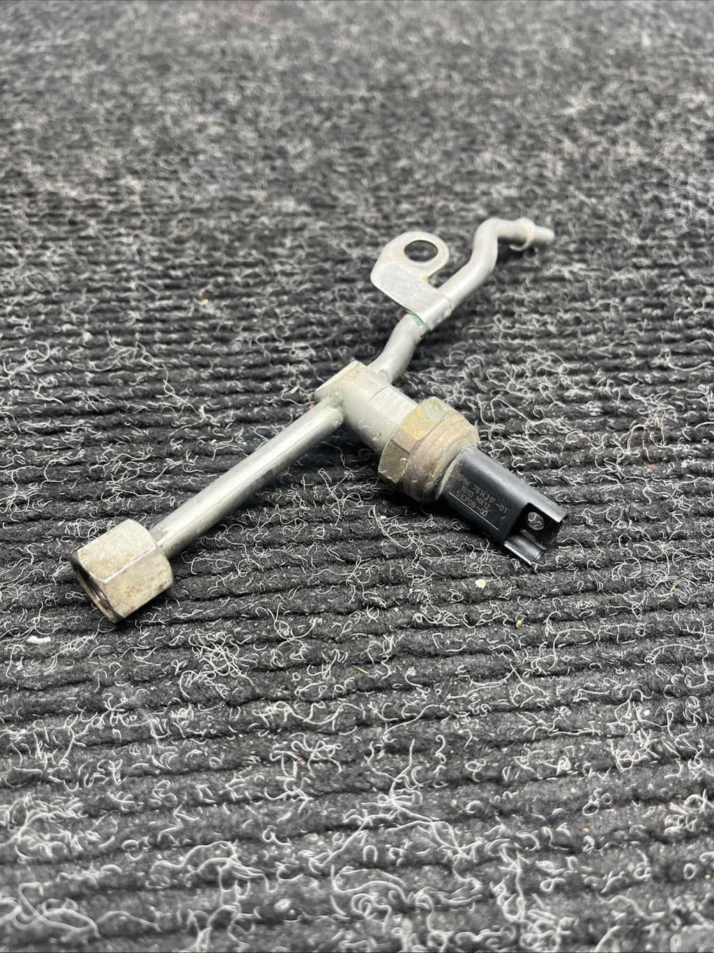 ☑️ 07-13 BMW E82 E90 E60 335I 535I N54 LOW PRESSURE FUEL SENSOR SUPPLY LINE PIPE