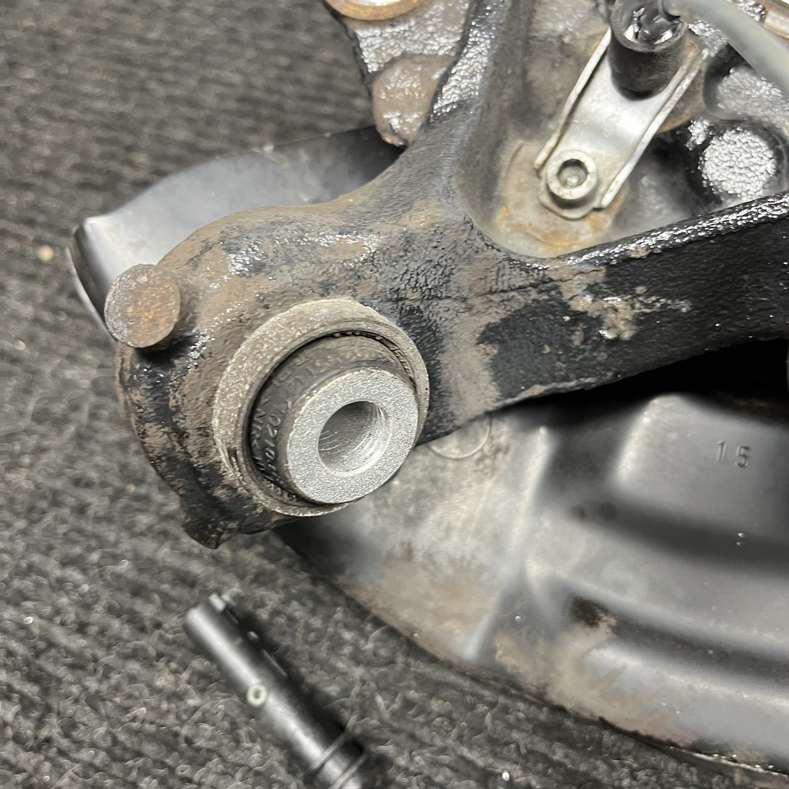 ☑️ 14-21 BMW 228i 230i M235i M240i F22 REAR RIGHT PASSENGER SPINDLE KNUCKLE HUB