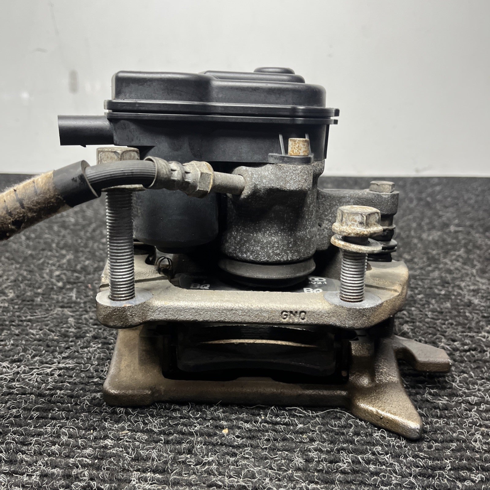 ☑️ 08-12 AUDI B8 A4 B8 A5 Q5 REAR BRAKE CALIPER MOTOR LEFT DRIVER OEM 062723