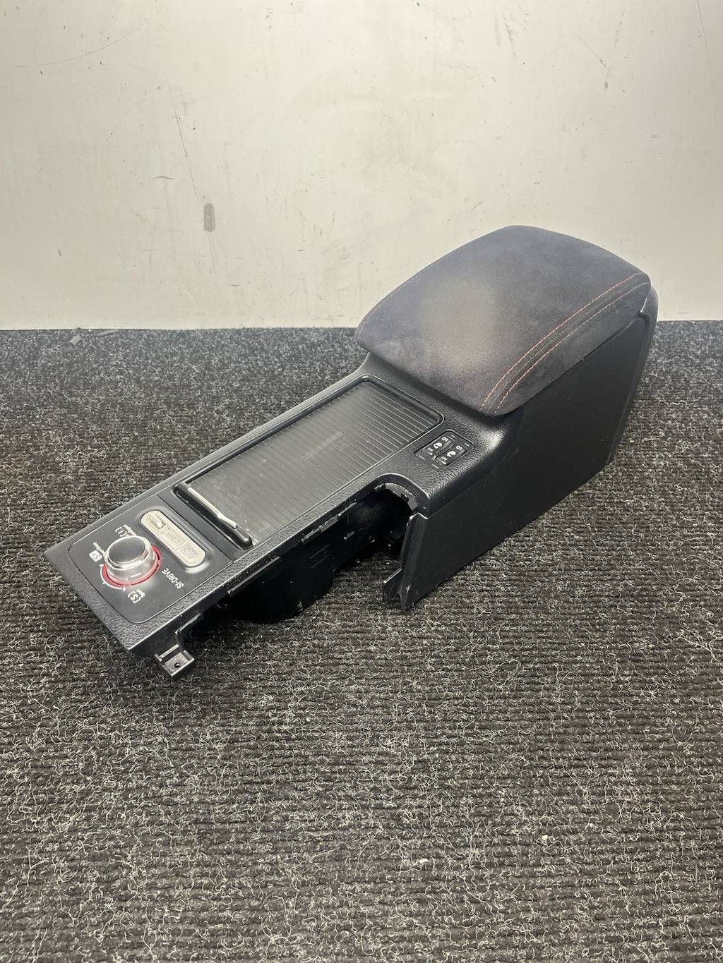 ☑️ 15-19 SUBARU WRX STI ARM REST CENTER CONSOLE W/ HEATED SEATS NON LEATHER OEM