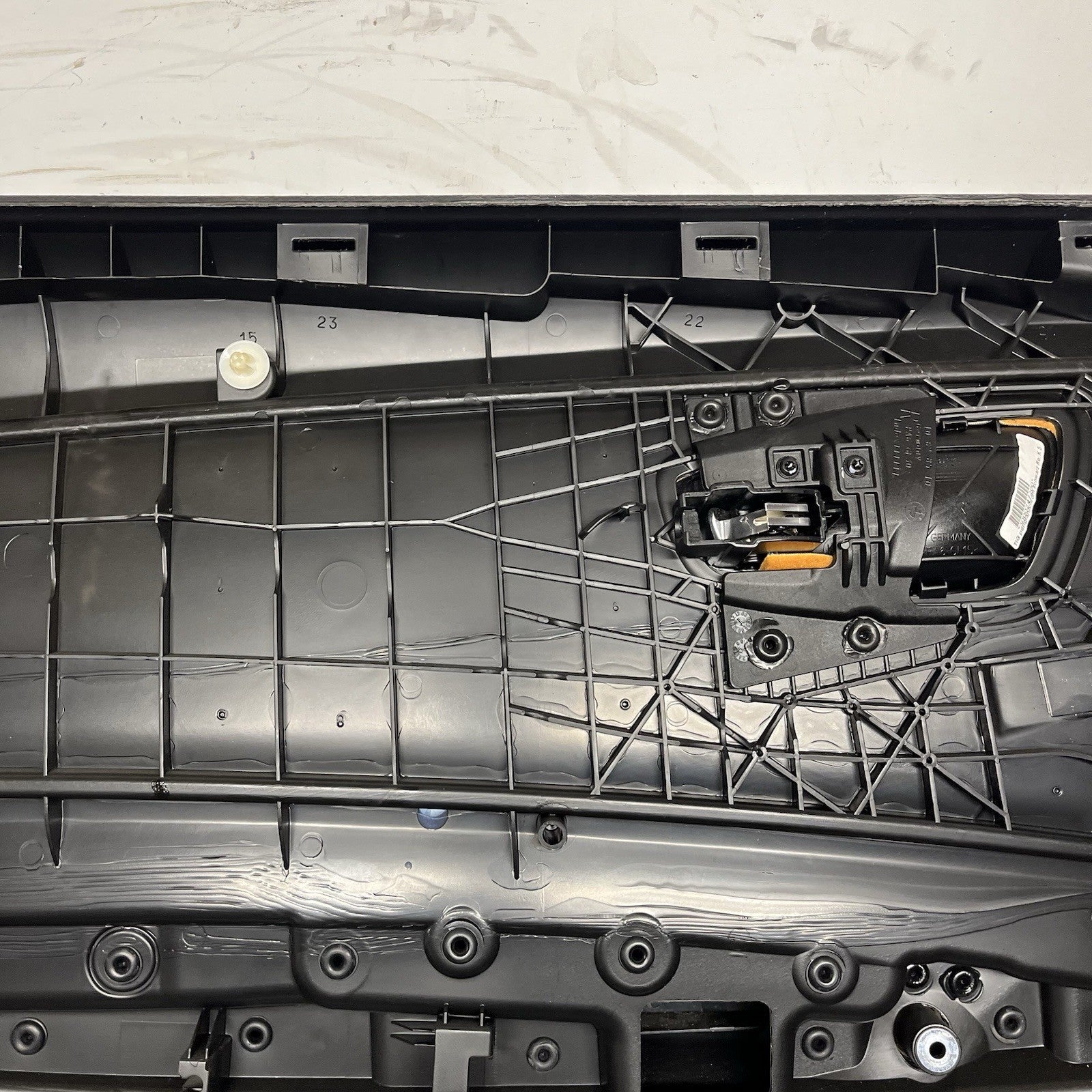 ☑️ 08-13 BMW E88 E82 135i 128i Front Passenger Door Card Panel Vinyl Black