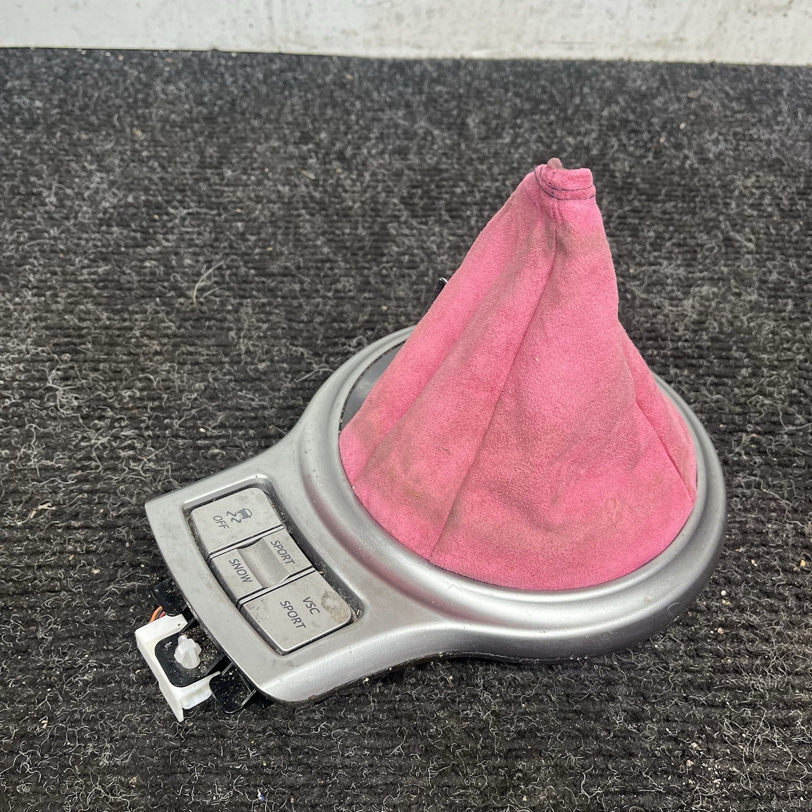 ☑️ 13-20 TOYOTA 86 BRZ FRS AUTOMATIC SHIFTER TRIM LEATHER BOOT RED STITCHING OEM