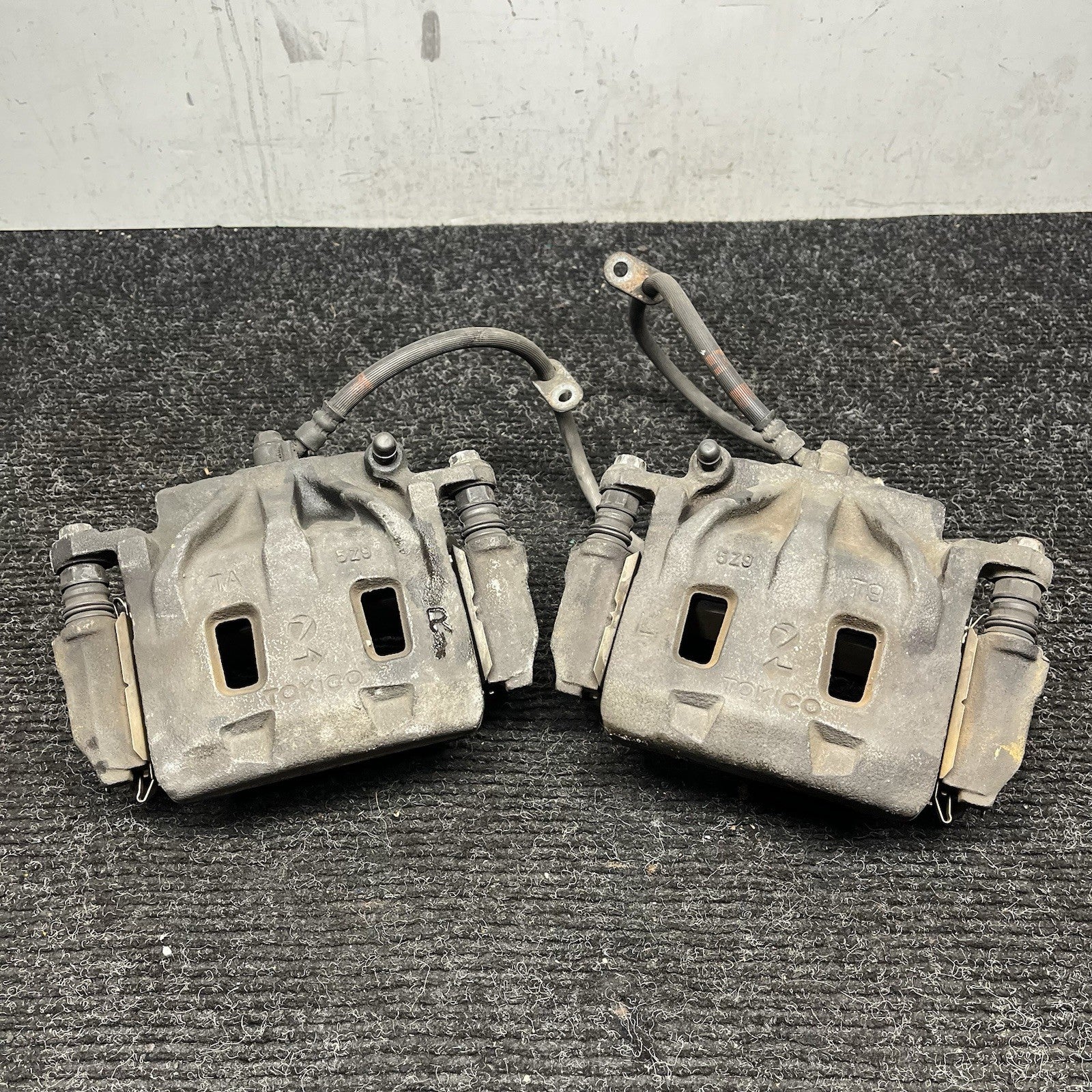 ☑️ 2015-2021 Subaru WRX OEM 2 Piston Front Brake Calipers 26292AG040 26292AG050