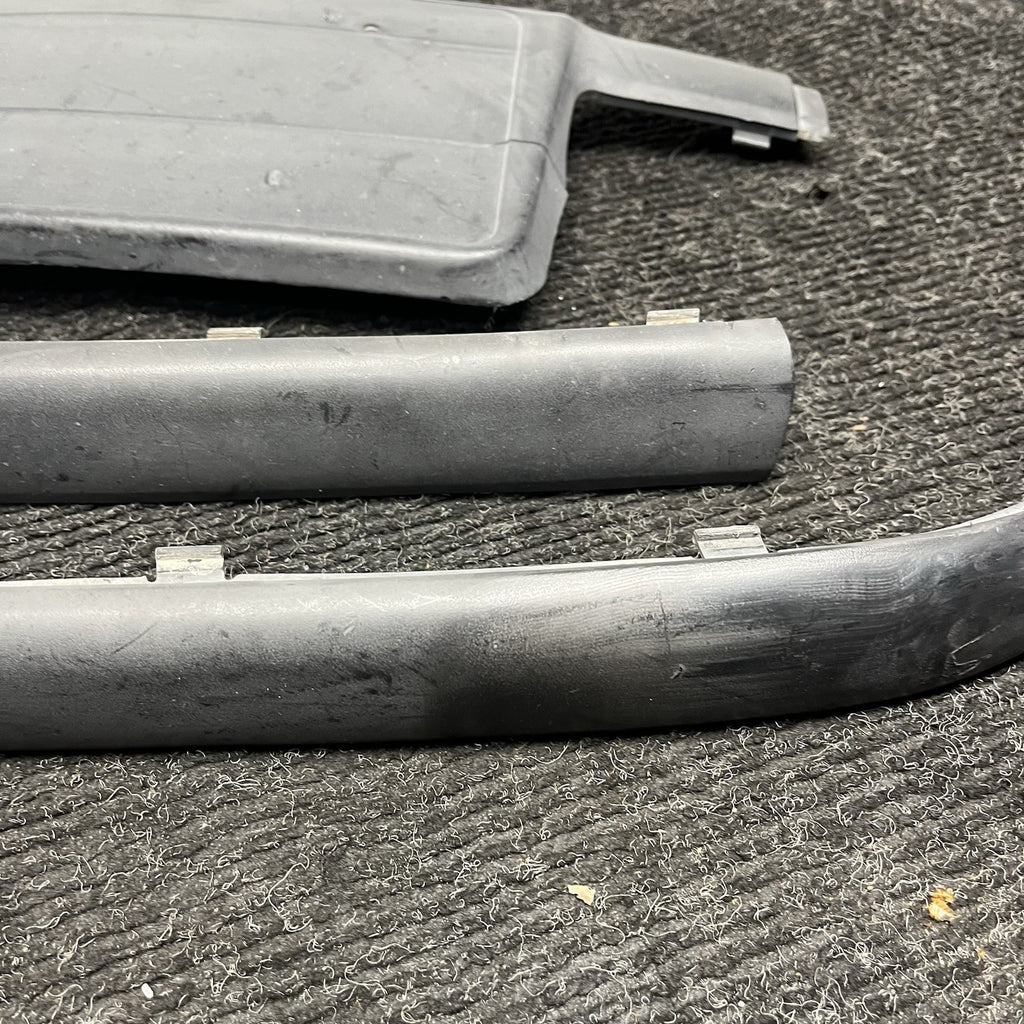 ☑️ 99-05 BMW 325i 330i 318i E46 Sedan Set Of Front Bumper Trim Molding