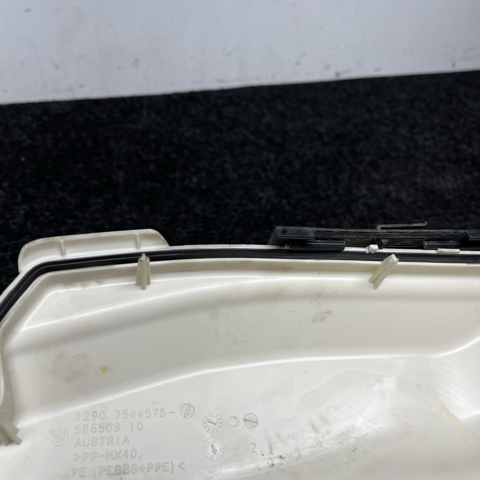 ☑️ 07-13 BMW E90 E92 E93 335i 328i DME ECU Top Cover Housing Piece 7544575 OEM