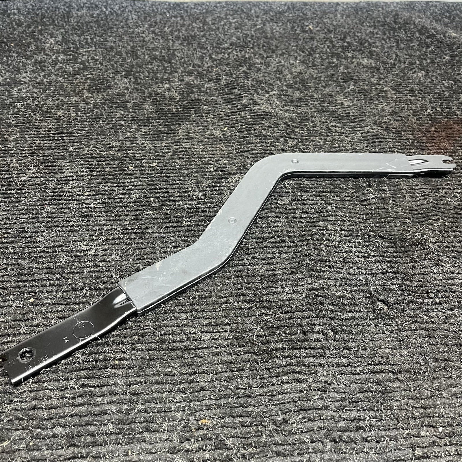 ☑️ 2008-2013 BMW 128i 135i Coupe Battery Protection Bar Bracket Holder Tie OEM