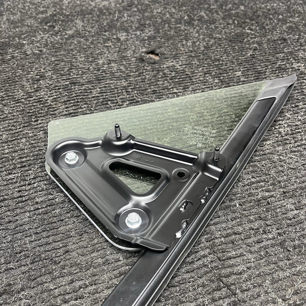 ☑️ 2022-25 TOYOTA GR86 OEM Door Window Glass / Left Driver Side Corner