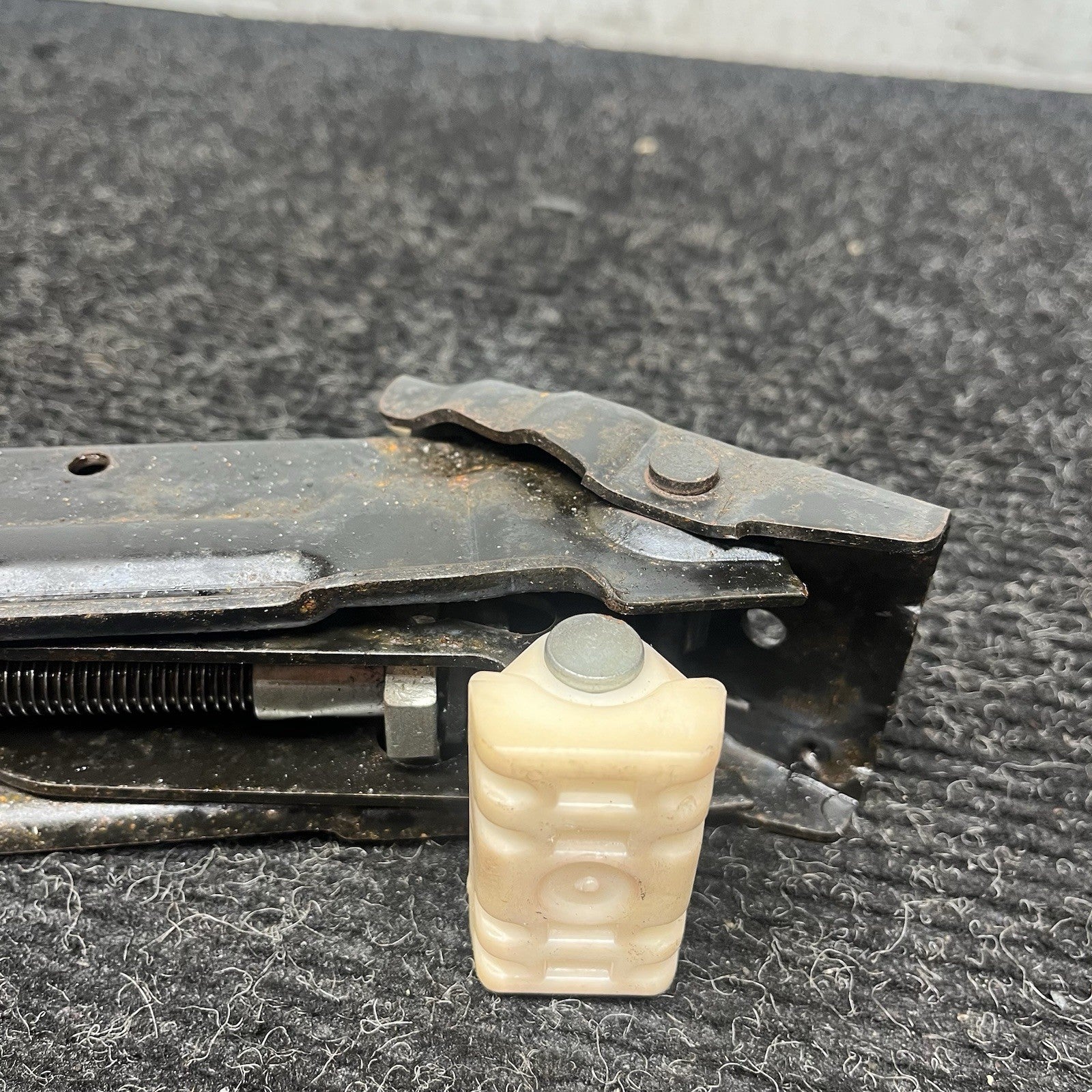 ☑️ BMW E46 3-Series Factory Spare Tire Changing Jack Lifting Tool 1999-2006 OEM