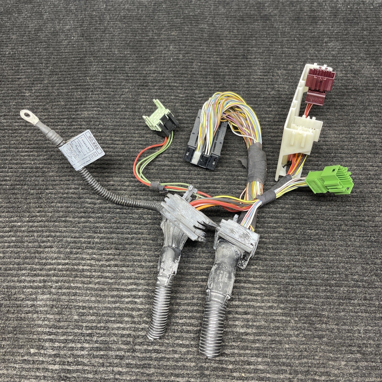 S65 Engine DME Wiring Harness Plug BMW E90 E92 E93 M3 OEM #11198