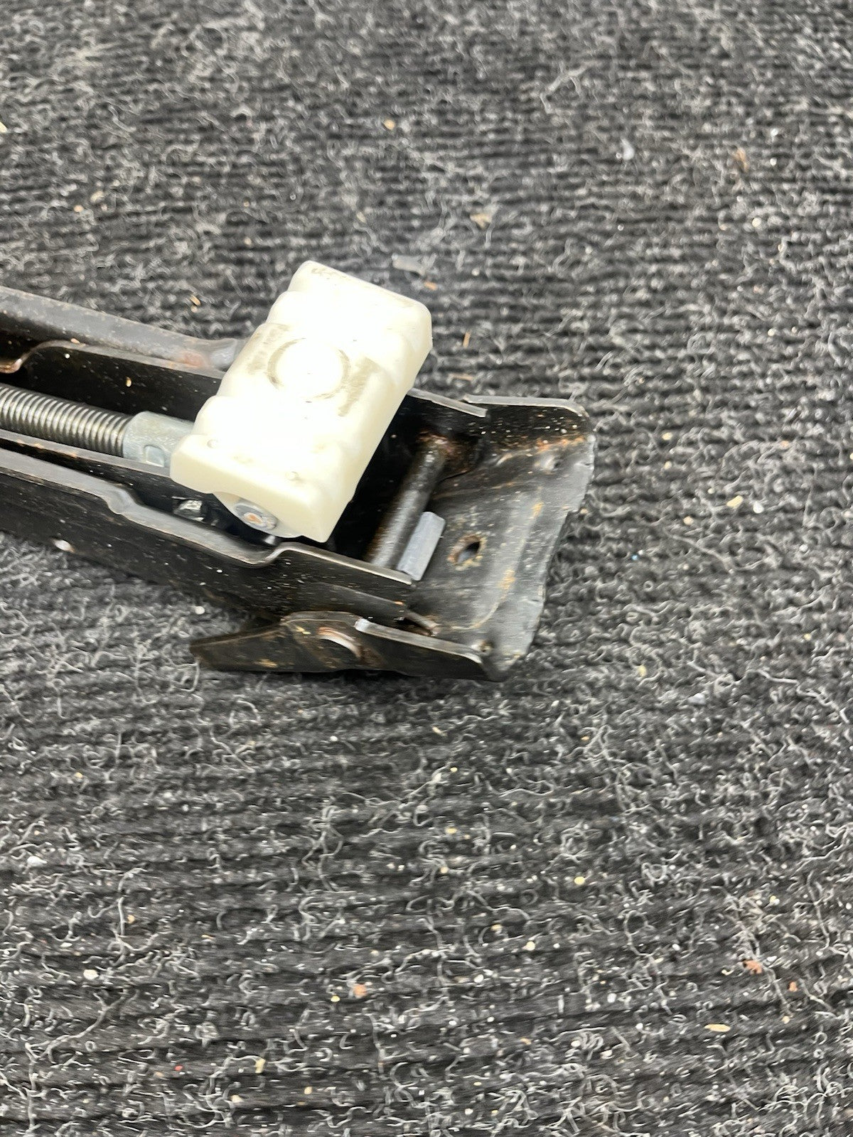 ☑️ 01-06 BMW E46 3-SERIES EMERGENCY SPARE TIRE LIFT JACK TOOL 1096202 OEM