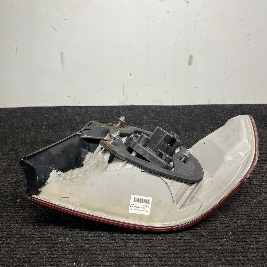 ☑️07-10 BMW E92 Coupe Left Side Outer Tail Light Taillight Lamp Pre-LCI 7174403