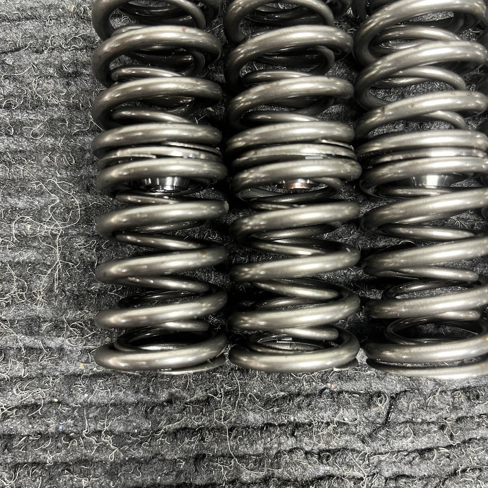 ☑️ GSC Dual Conical Valve Springs w/ Retainers Fits Subaru EJ20 EJ25