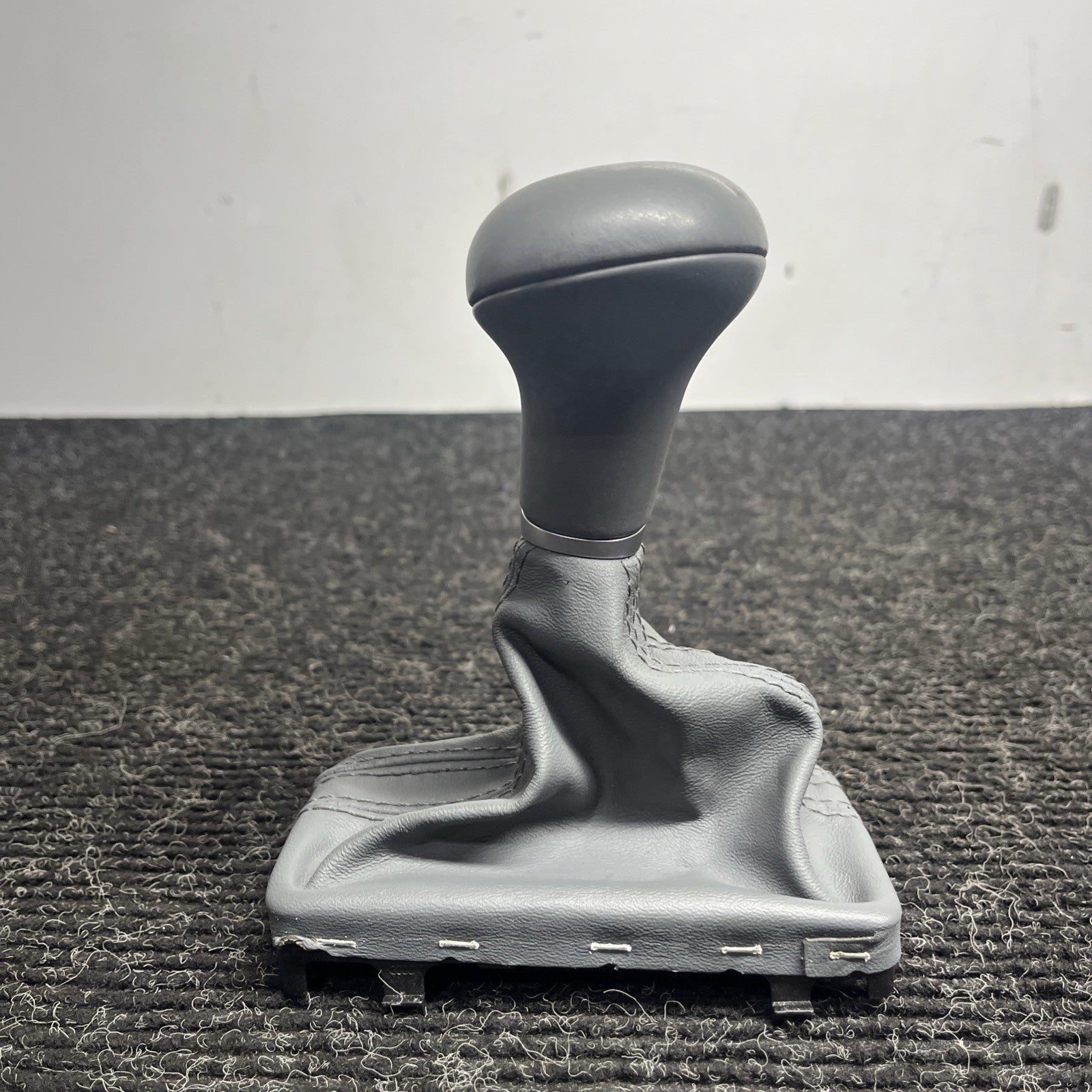 ☑️ Automatic Transmission Gear Shift Shifter Lever Knob GRAY OEM 11-12 Audi A7