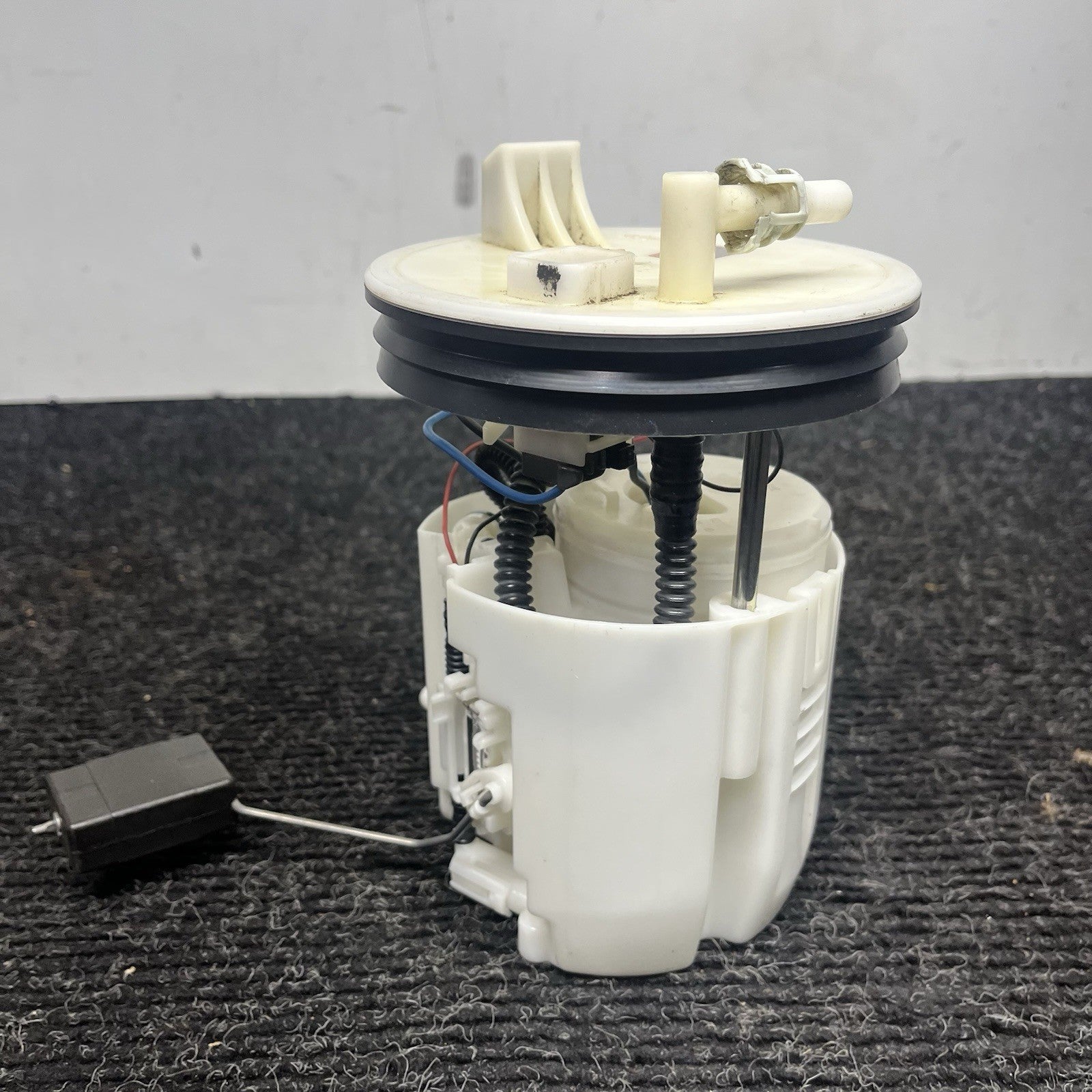 Fuel Pump Assembly Tank Mounted Fits 13-20 BR-Z OEM