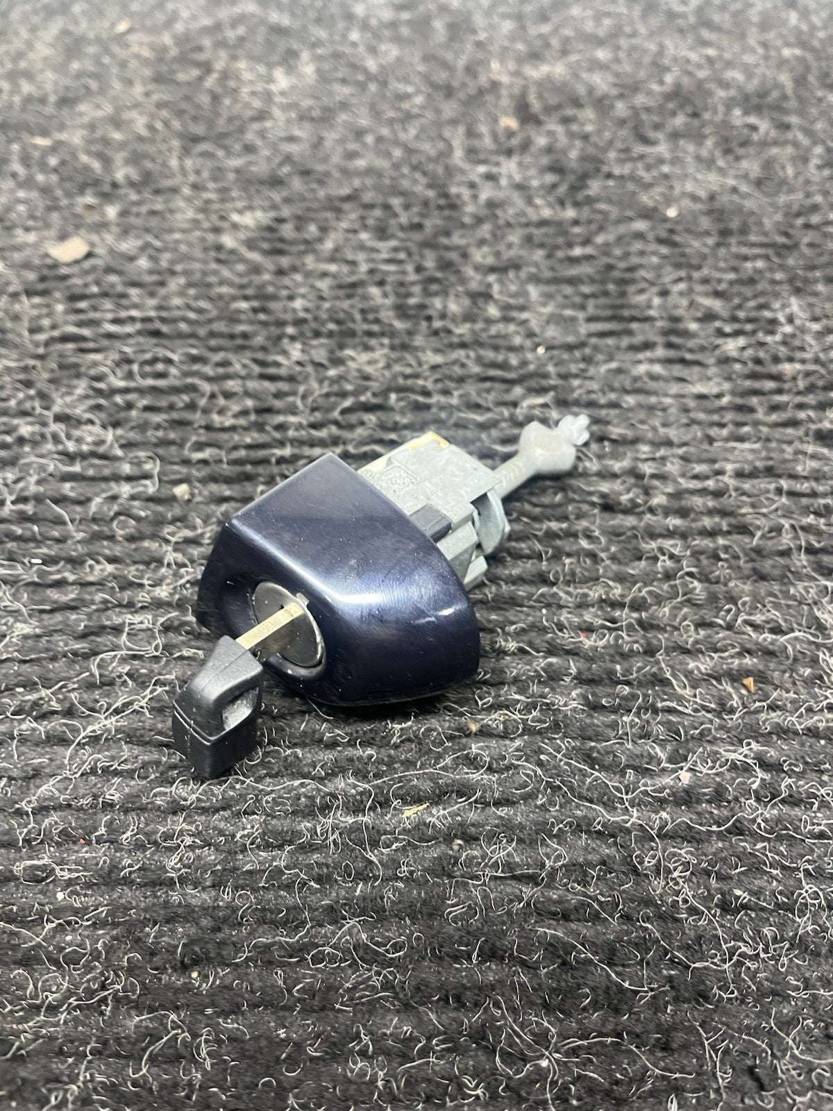 ☑️07-13 OEM BMW E92 E93 M3 Left Driver Door Lock Key Cylinder Mechanism DarkBlue